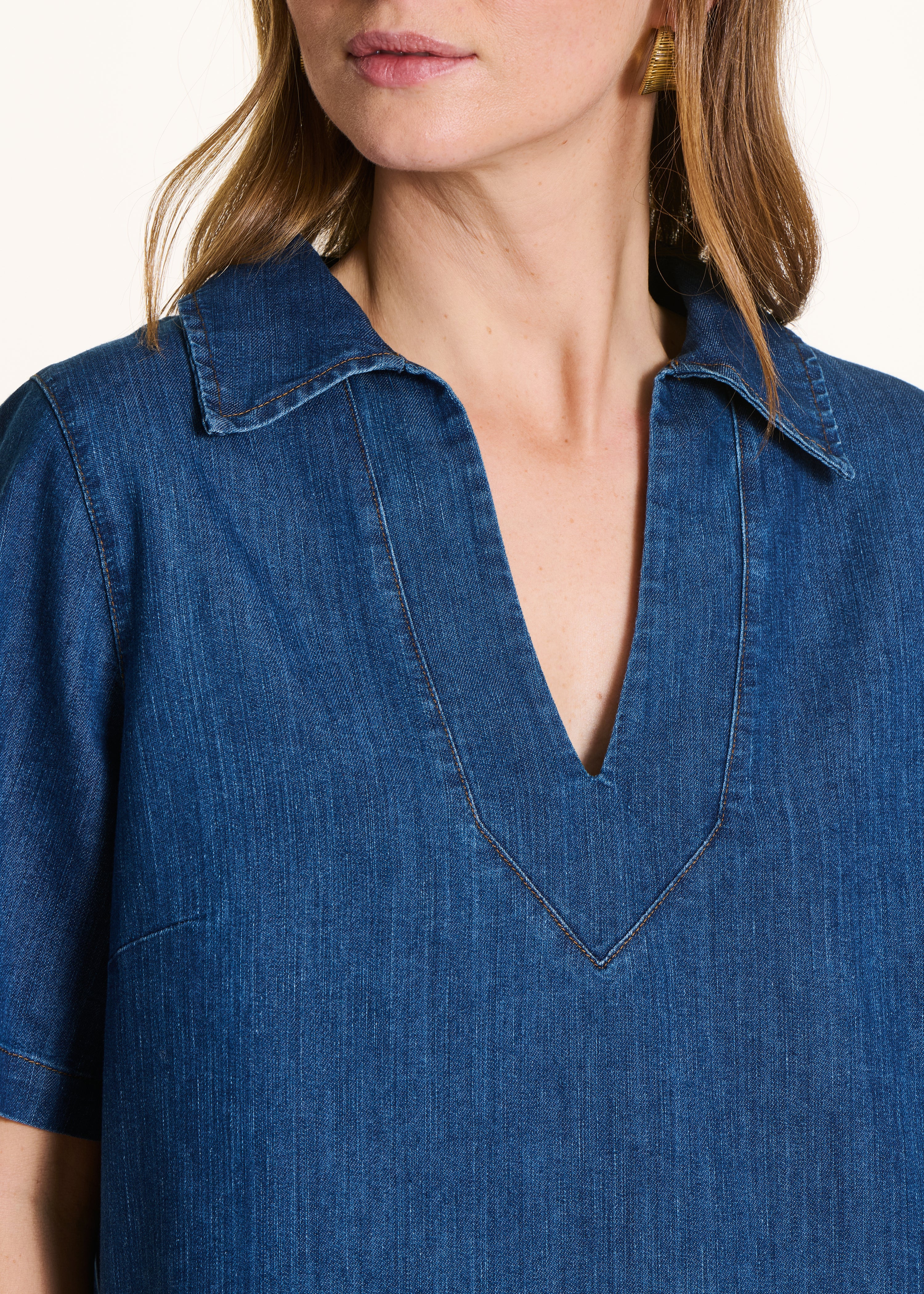 Robe courte en jean à manches courtes