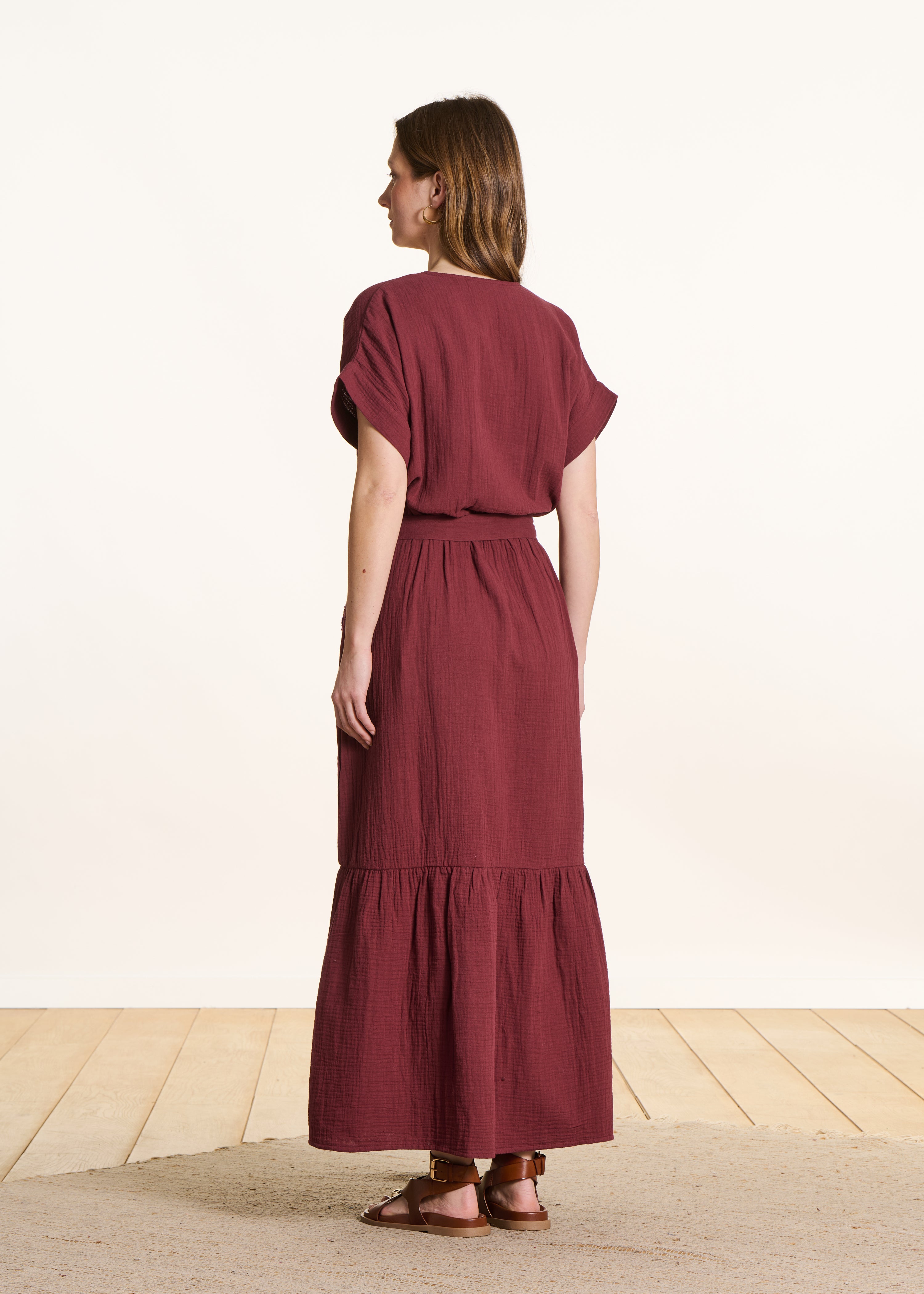 Long dress in embroidered brown cotton gauze with short sleeves