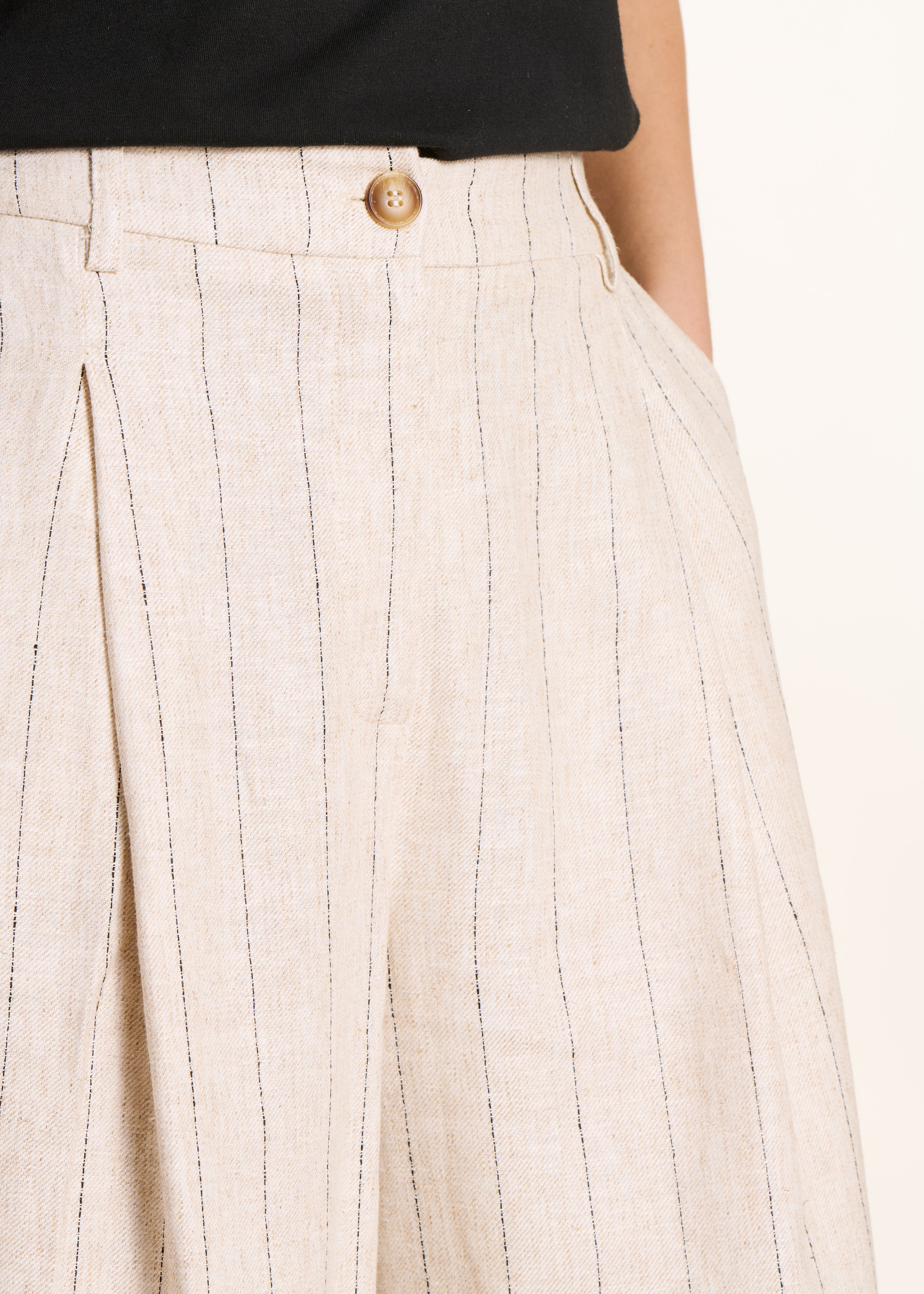 Bermuda beige a rayas
