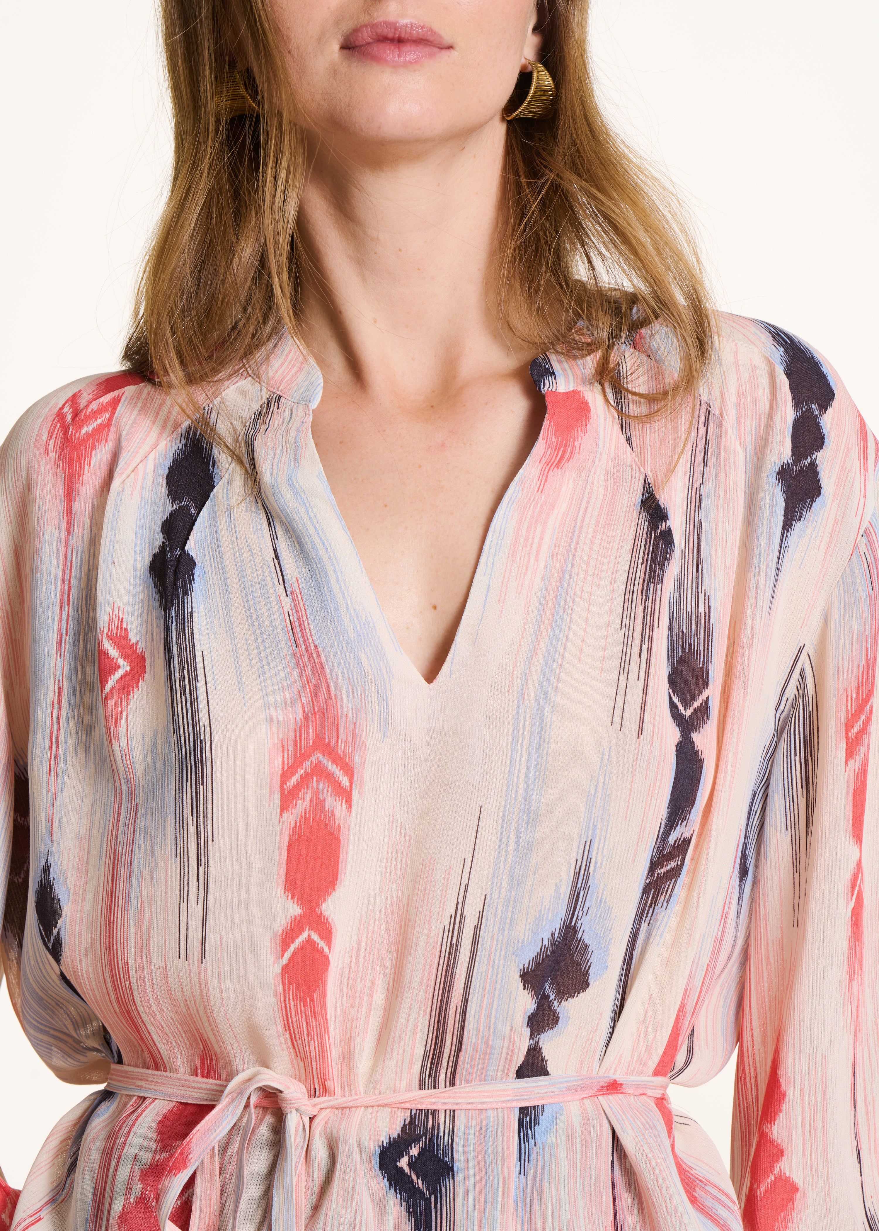 Weites Top in Rosa und Blau mit Print und langen Ärmeln