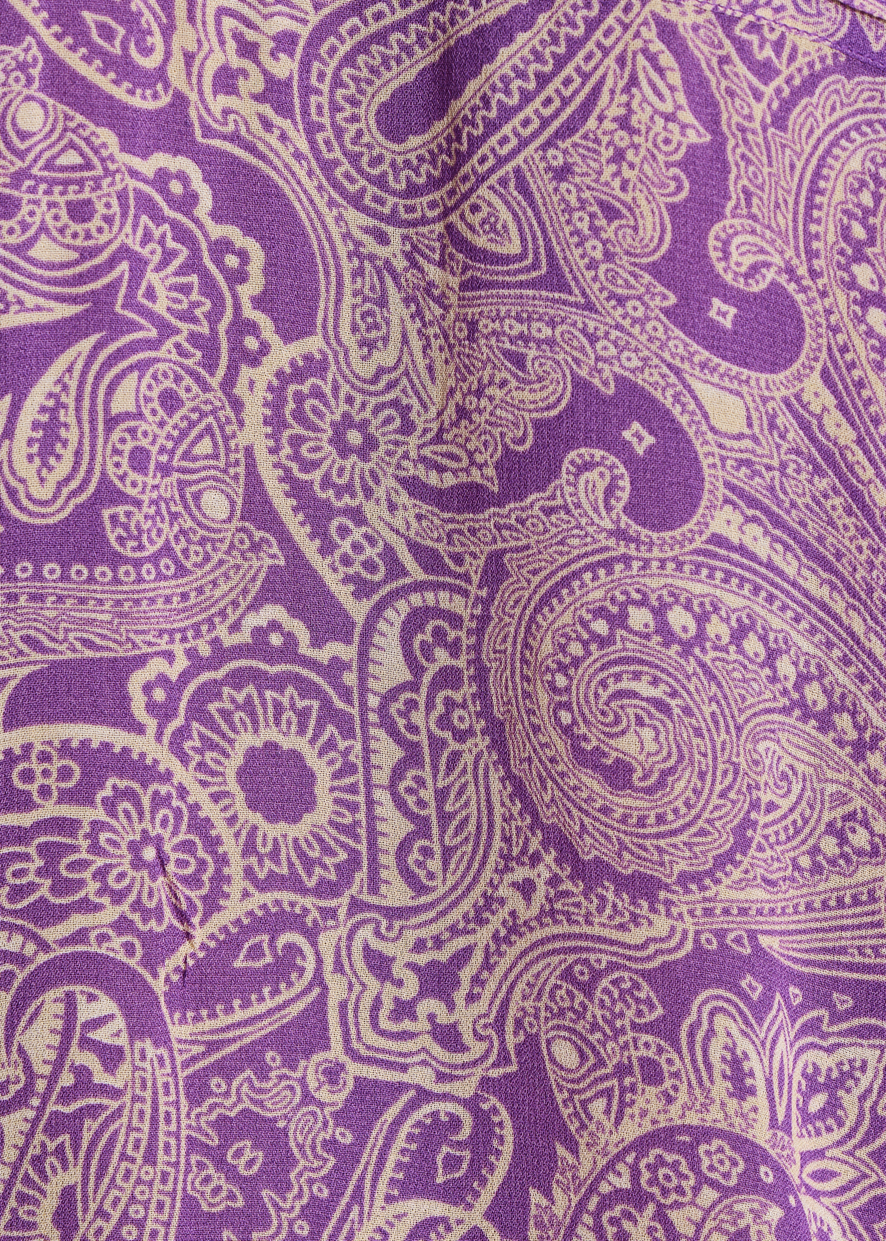 Top sem mangas em voile violeta com estampado
