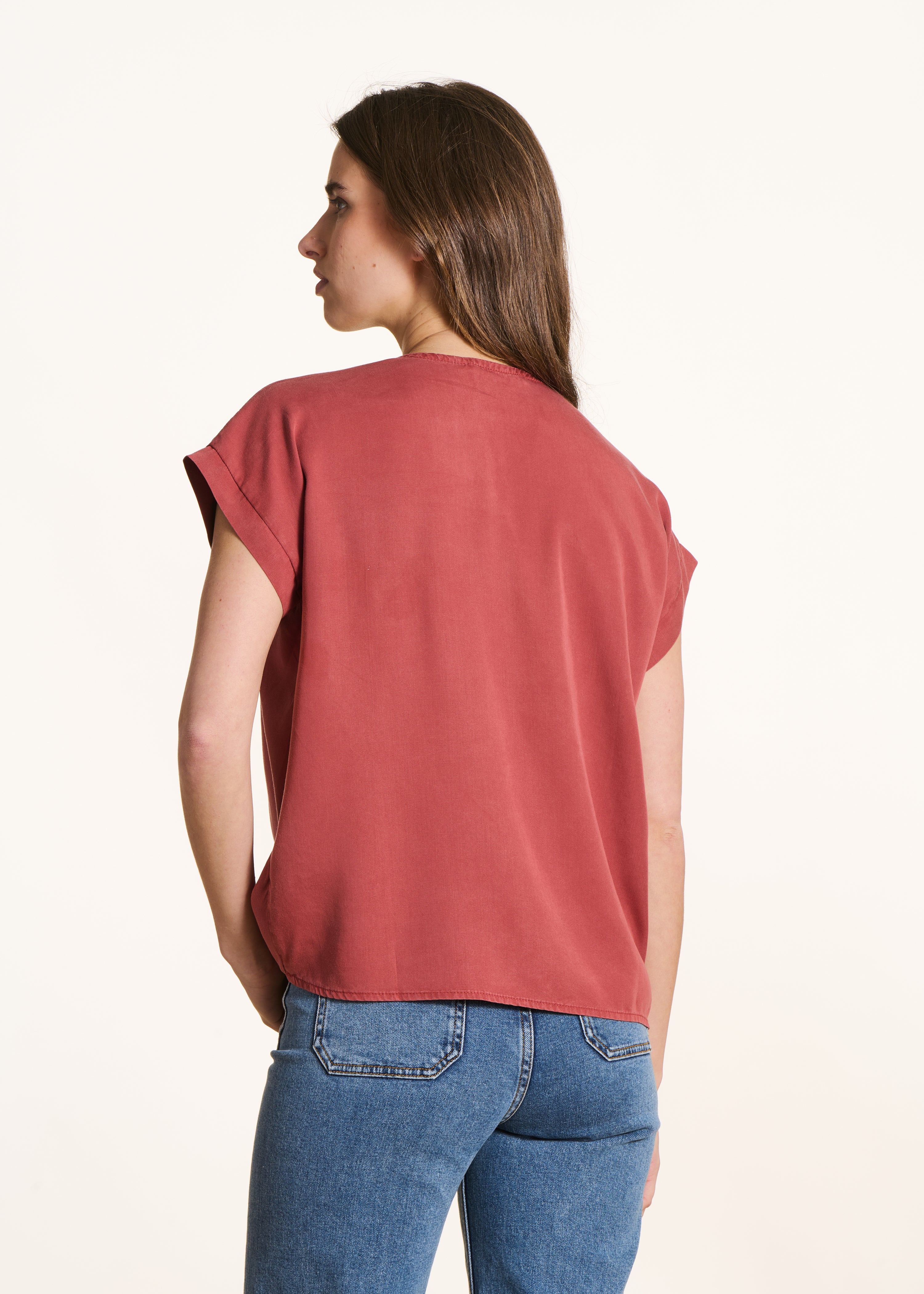Rotes Kurzarm-Top aus Lyocell