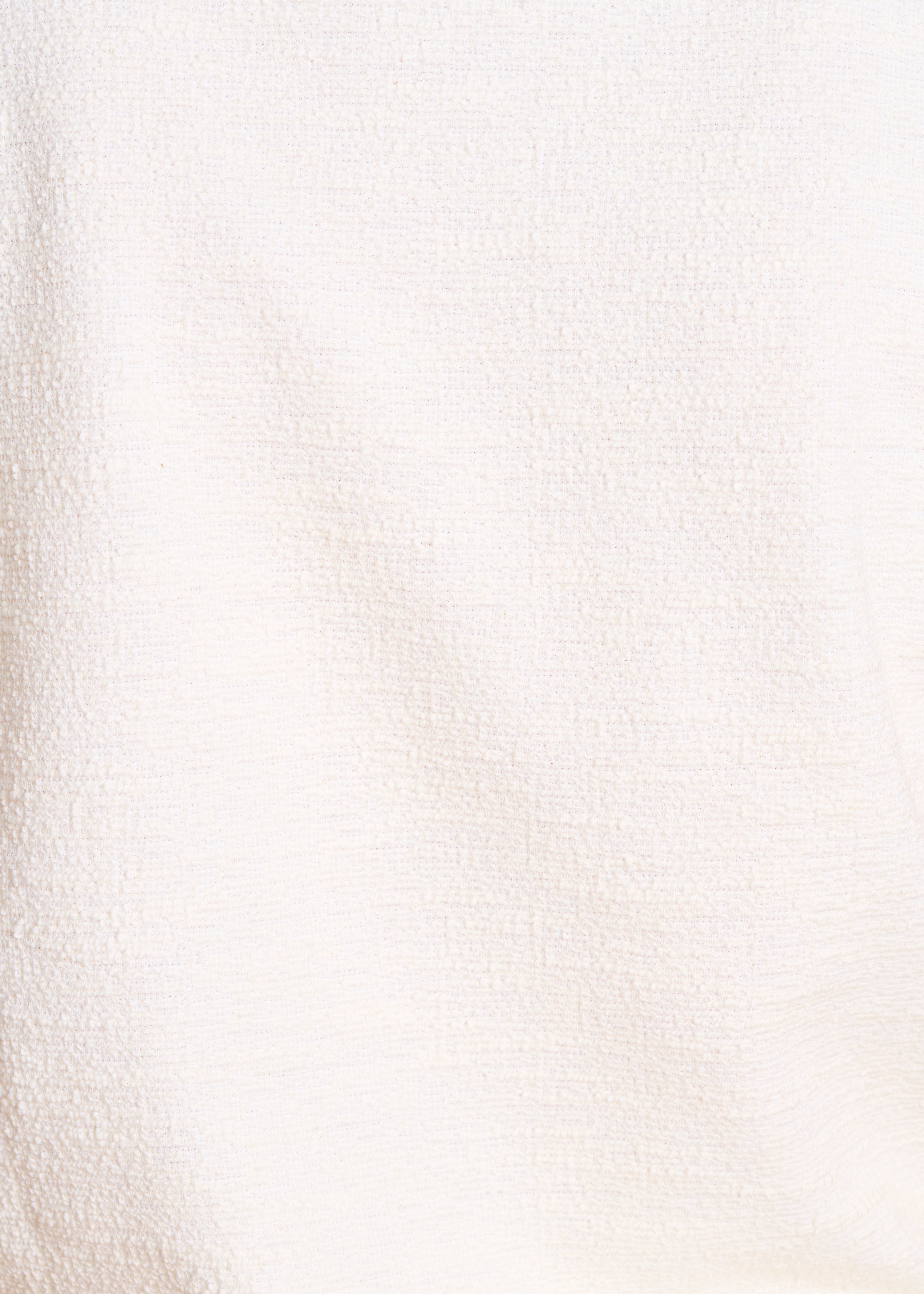 Ecru sleeveless straight and loose T-shirt