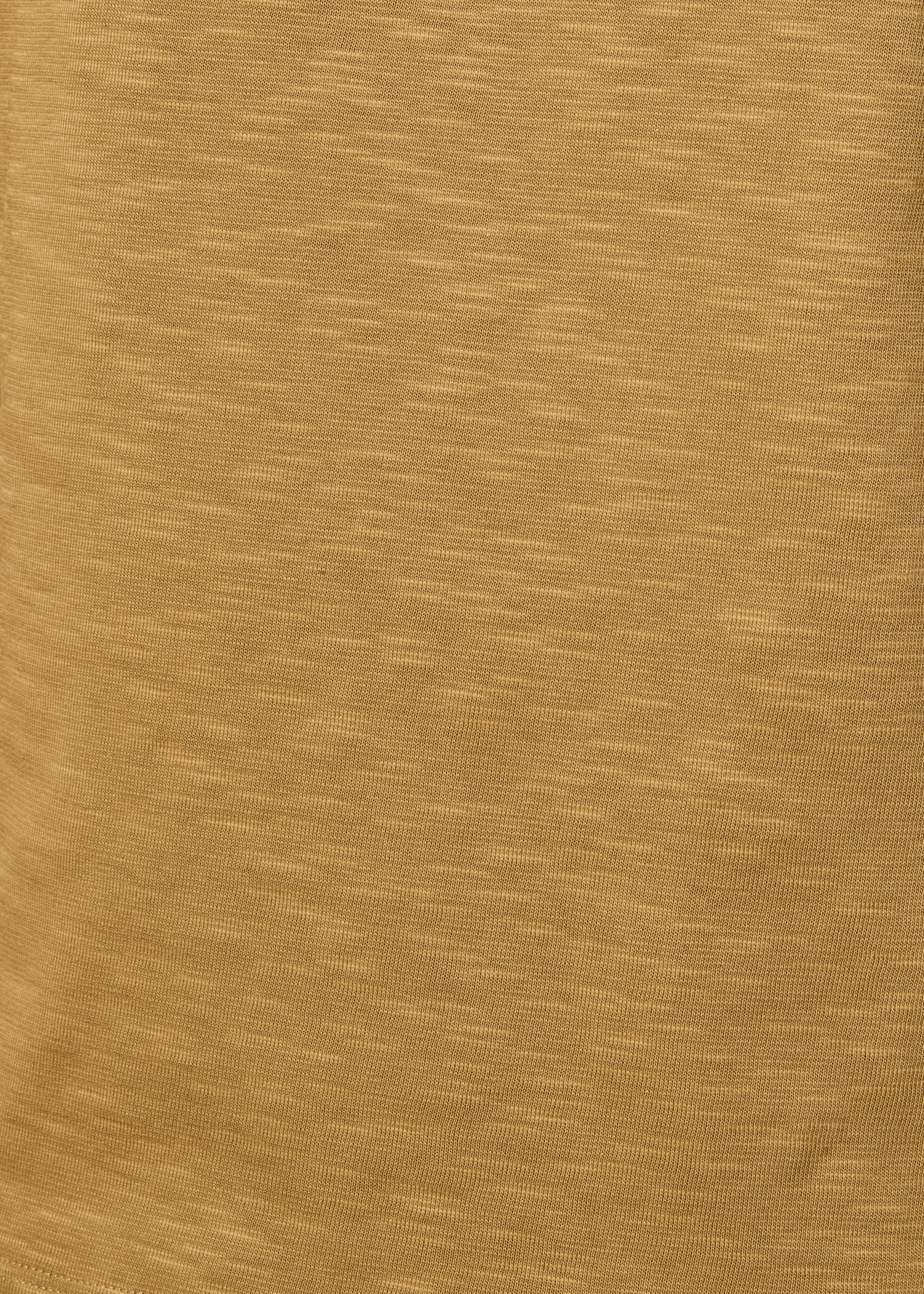 Mustard yellow short-sleeve T-shirt