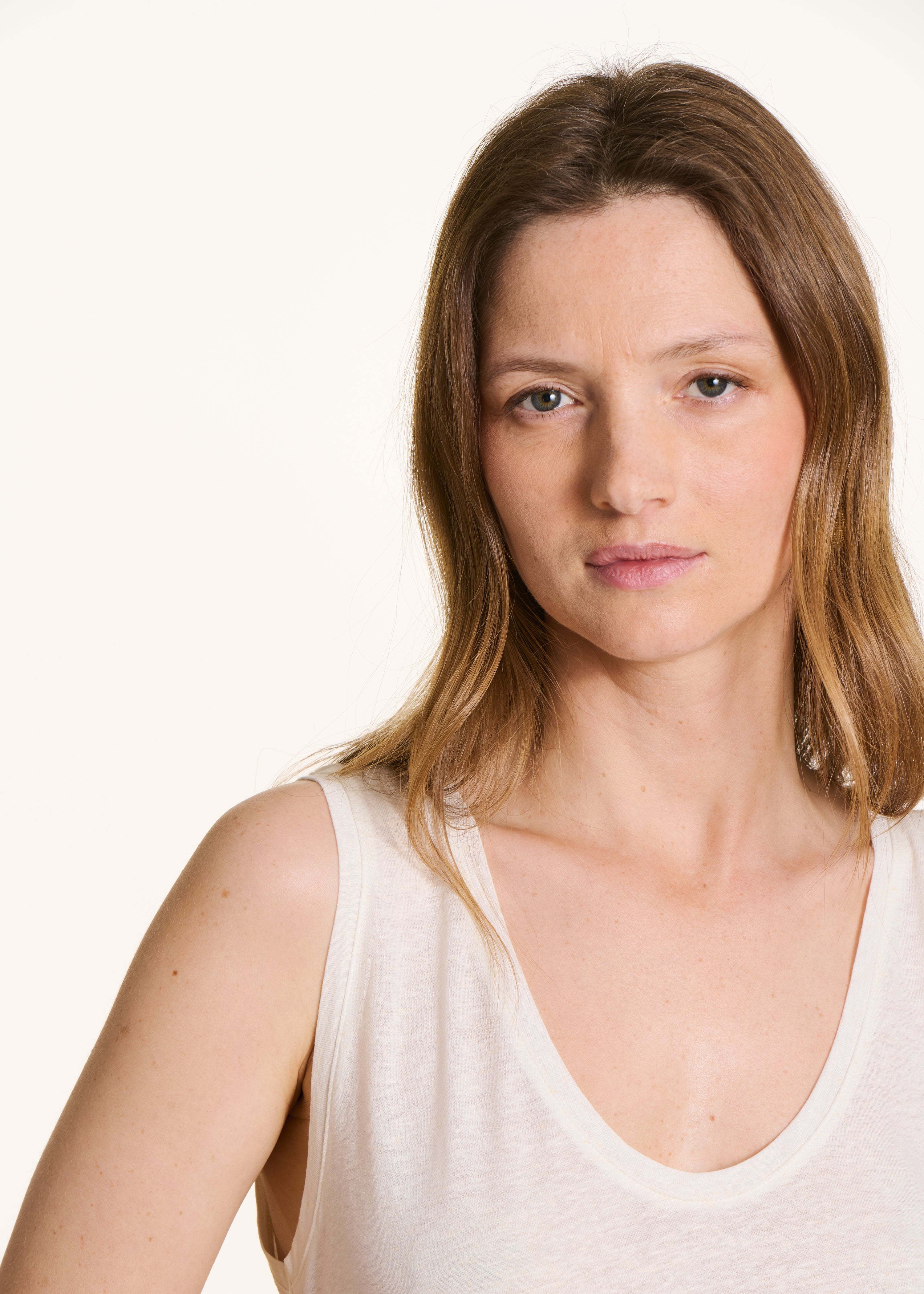 Ecru-Top aus Lyocell-Leinen-Jersey