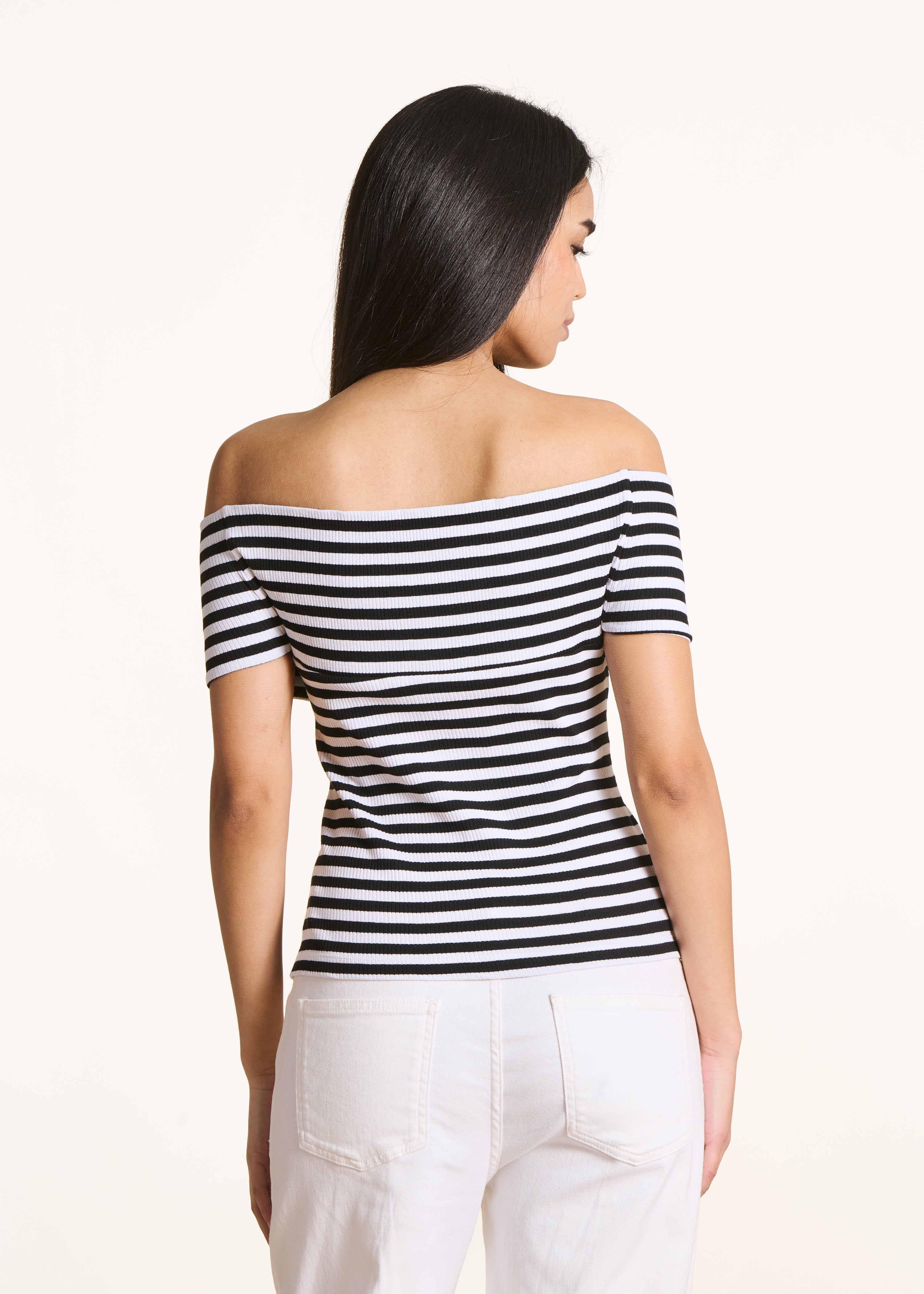White T-shirt with black stripes in organic cotton