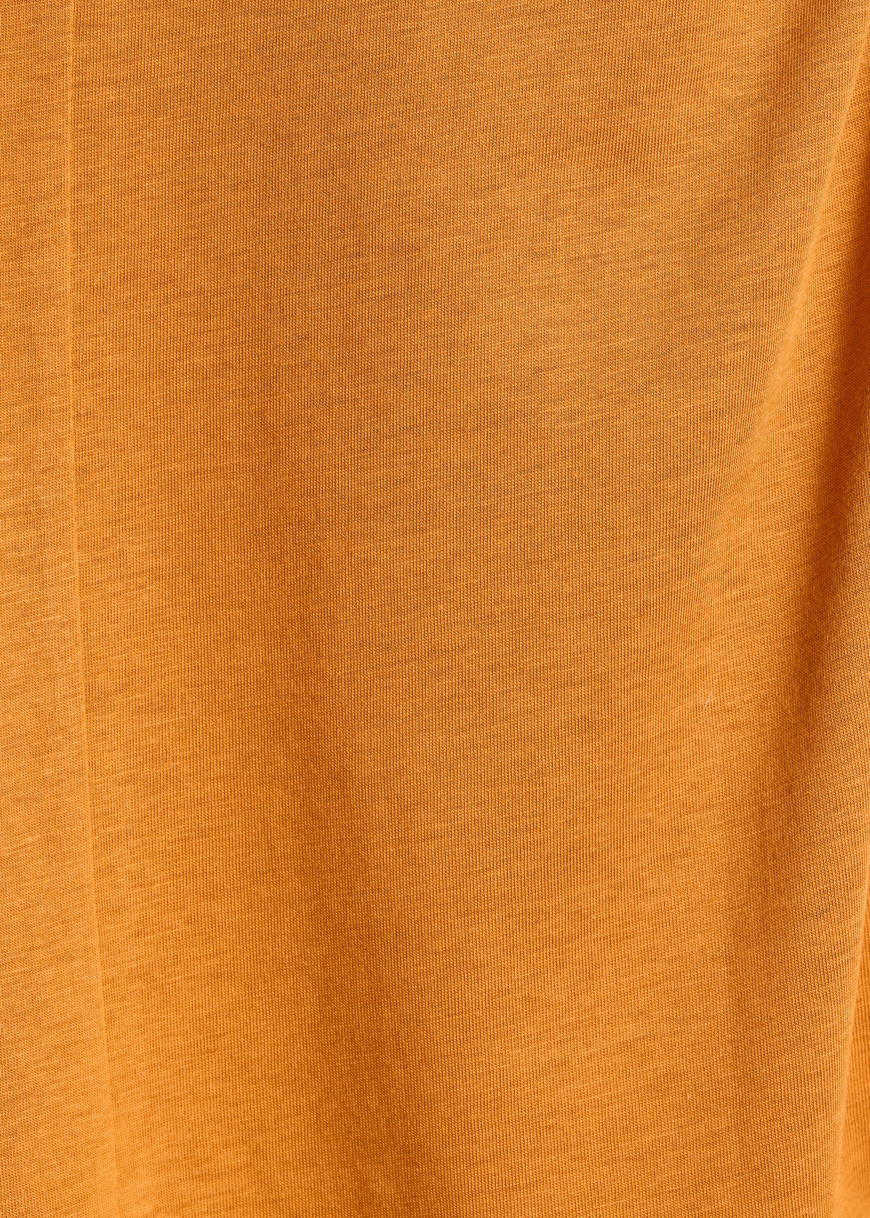 Weites T-Shirt in Ocker mit V-Ausschnitt