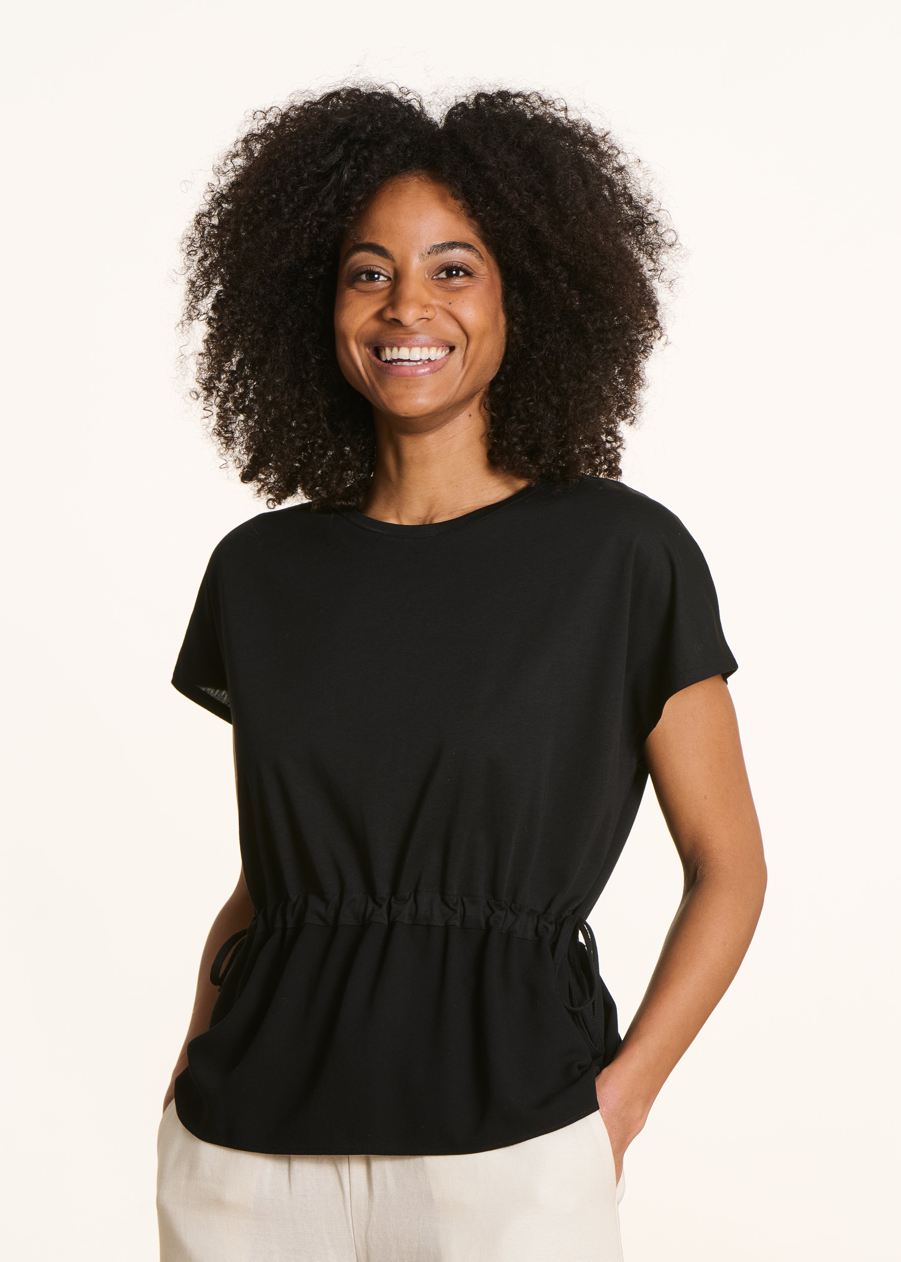 Loose two-material black T-shirt