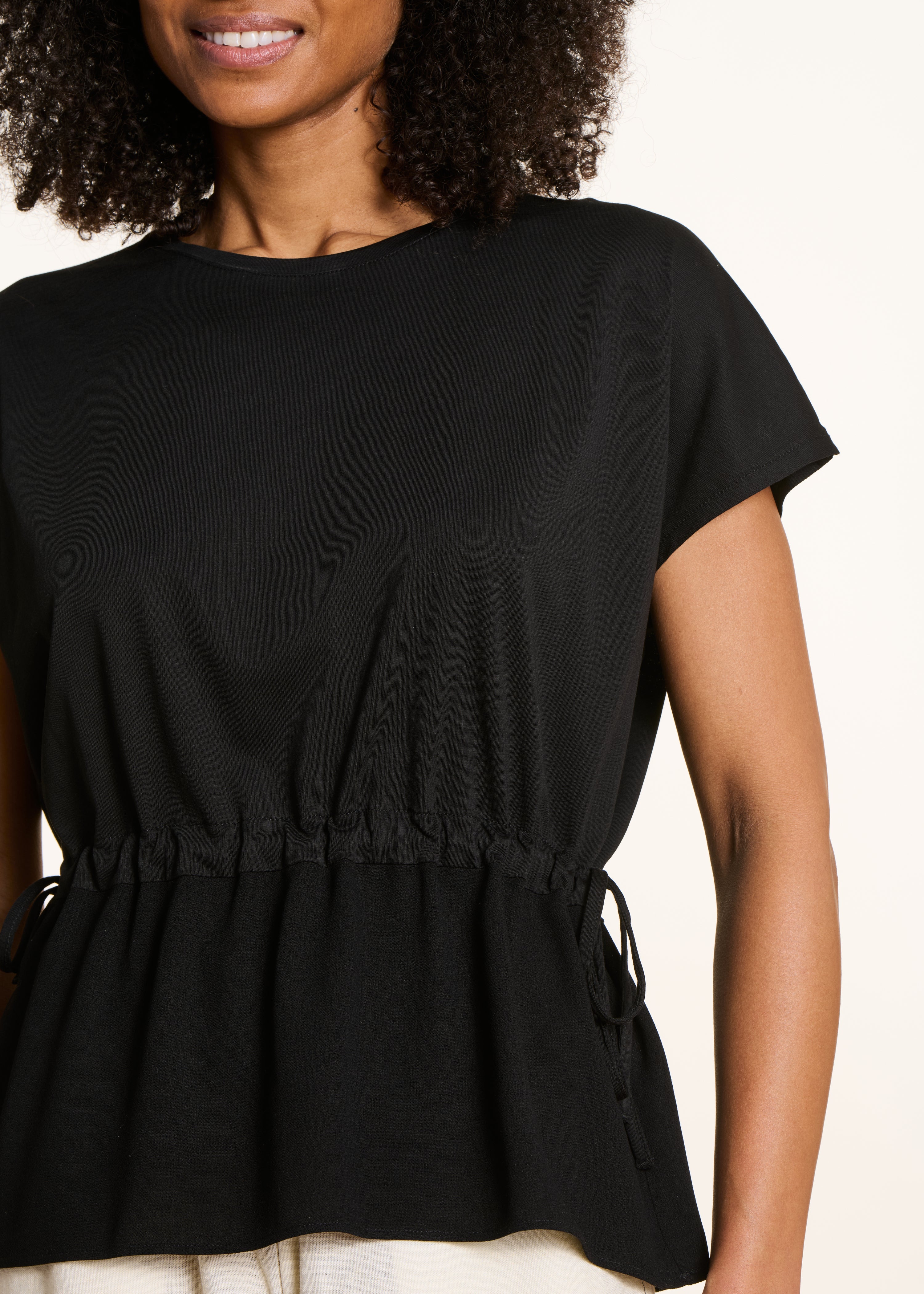 Loose two-material black T-shirt