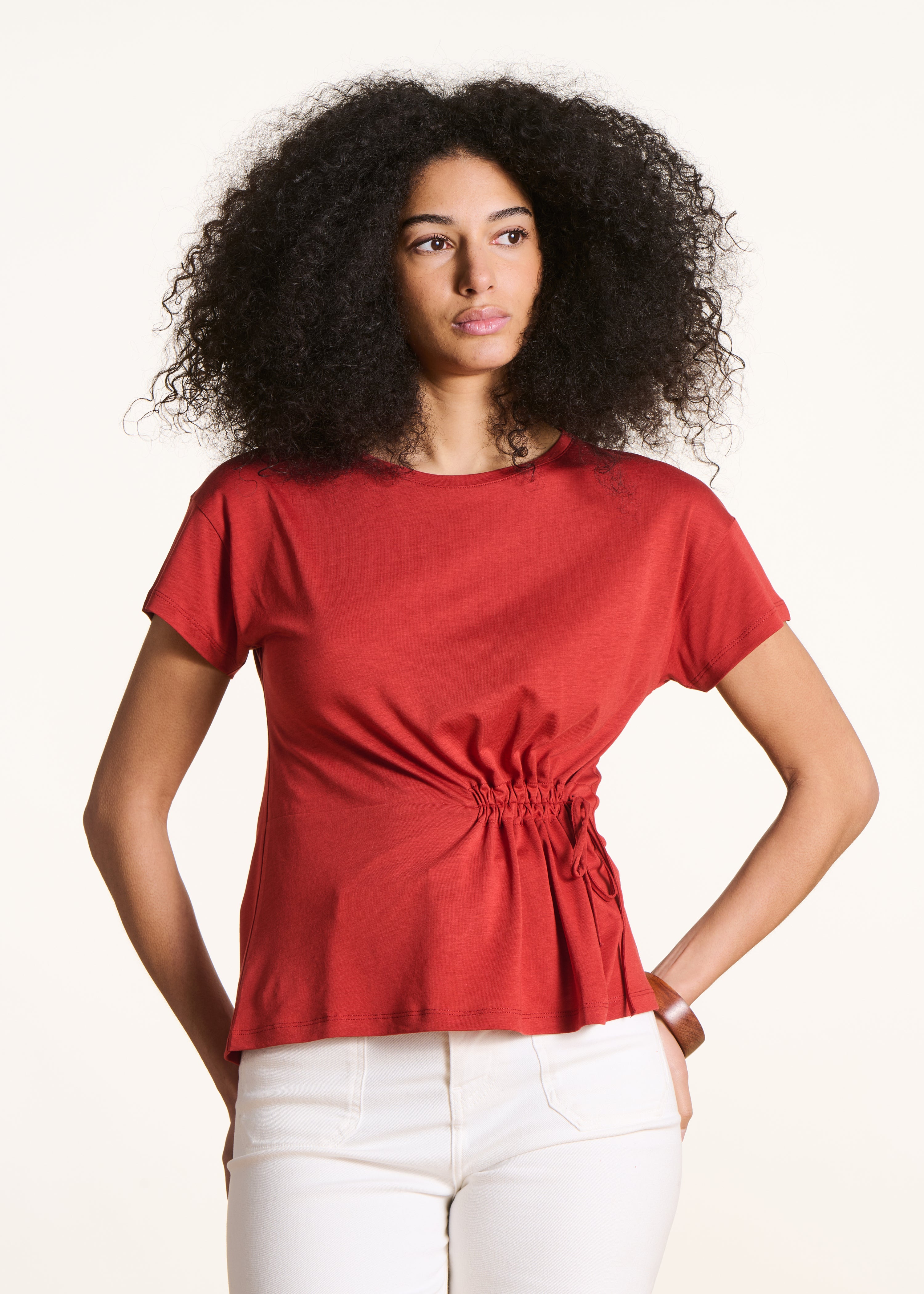 T-shirt fluida rossa in lyocell e cotone