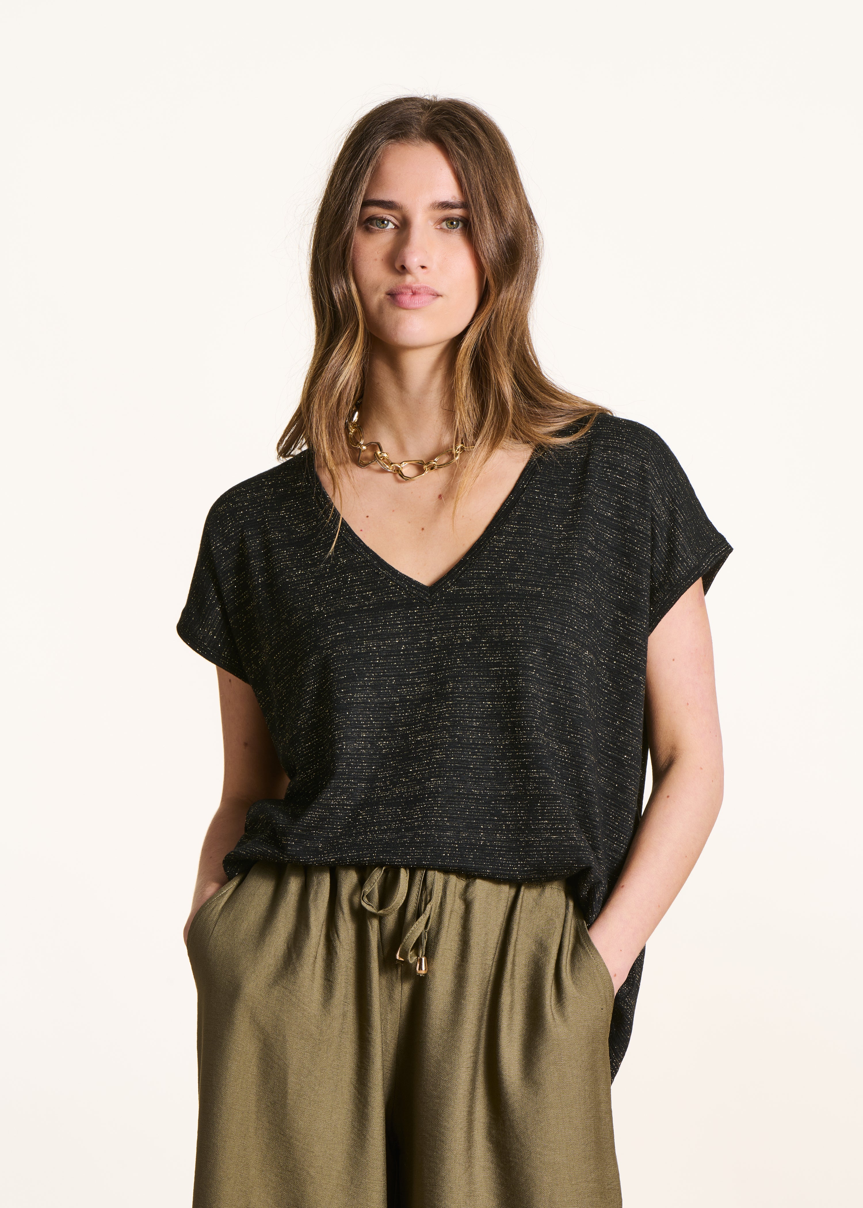 T-shirt noir fluide manches courtes