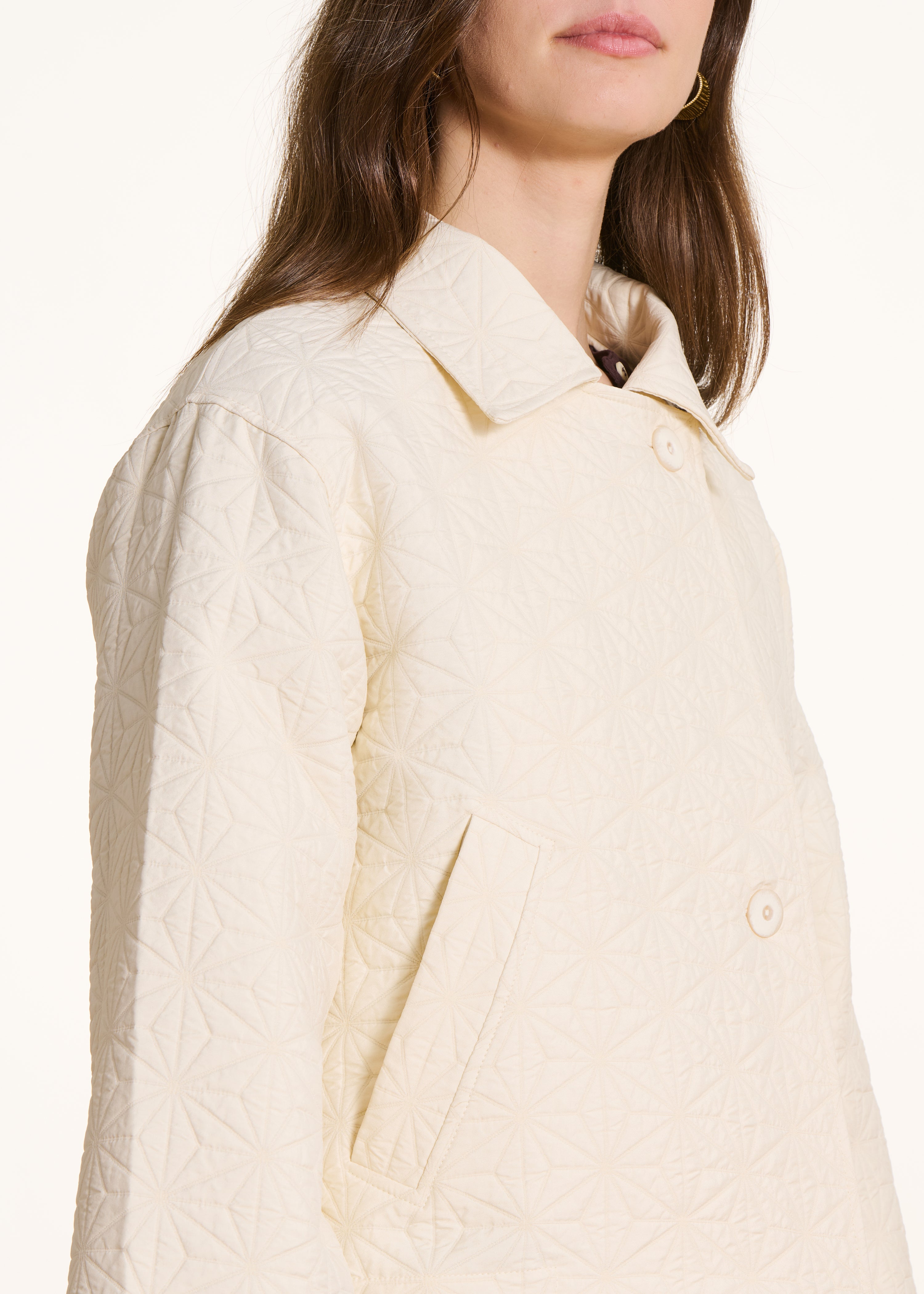 Off-white short jacket in fancy jacquard