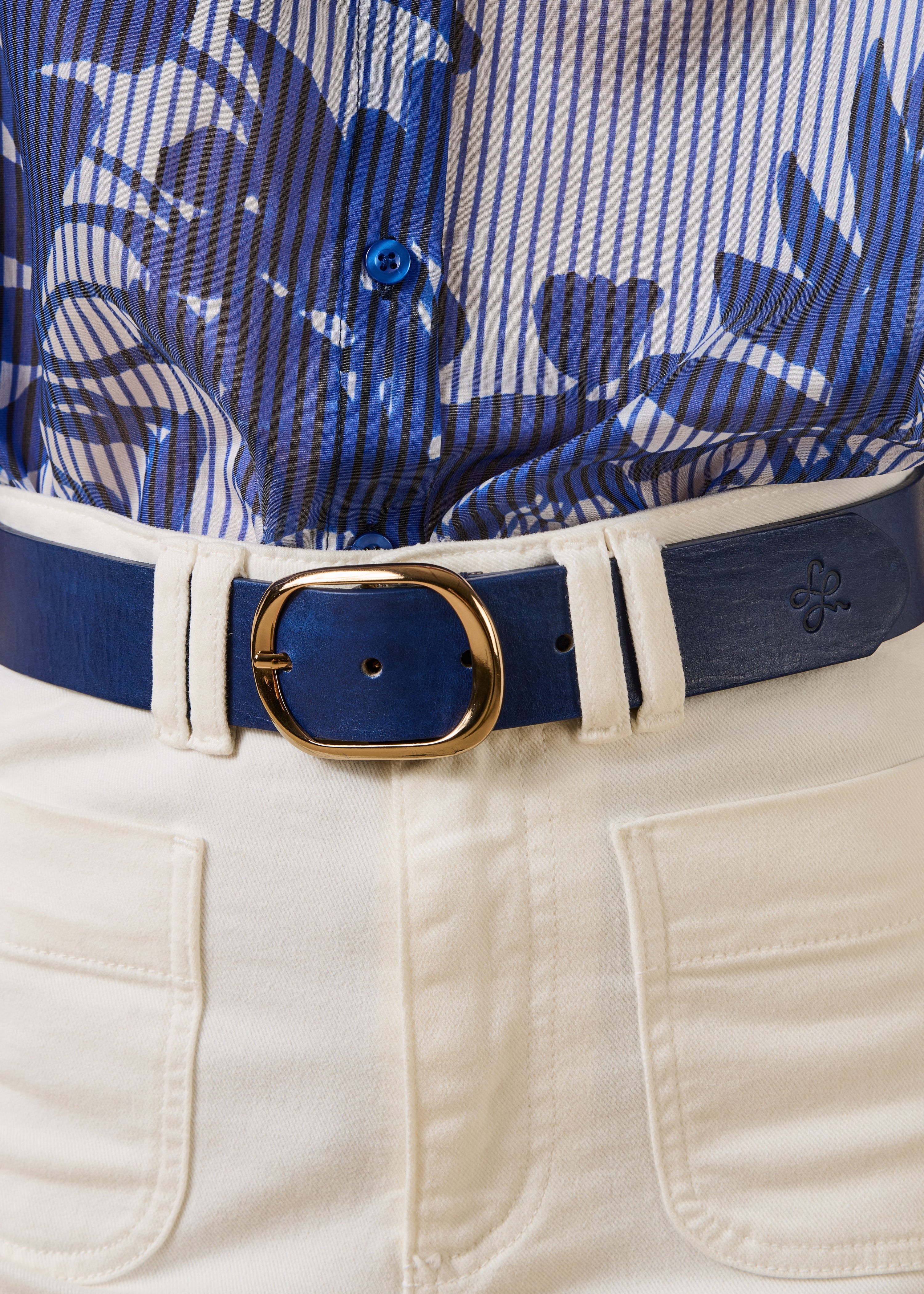 Ceinture bleu marine en cuir boucle ovale