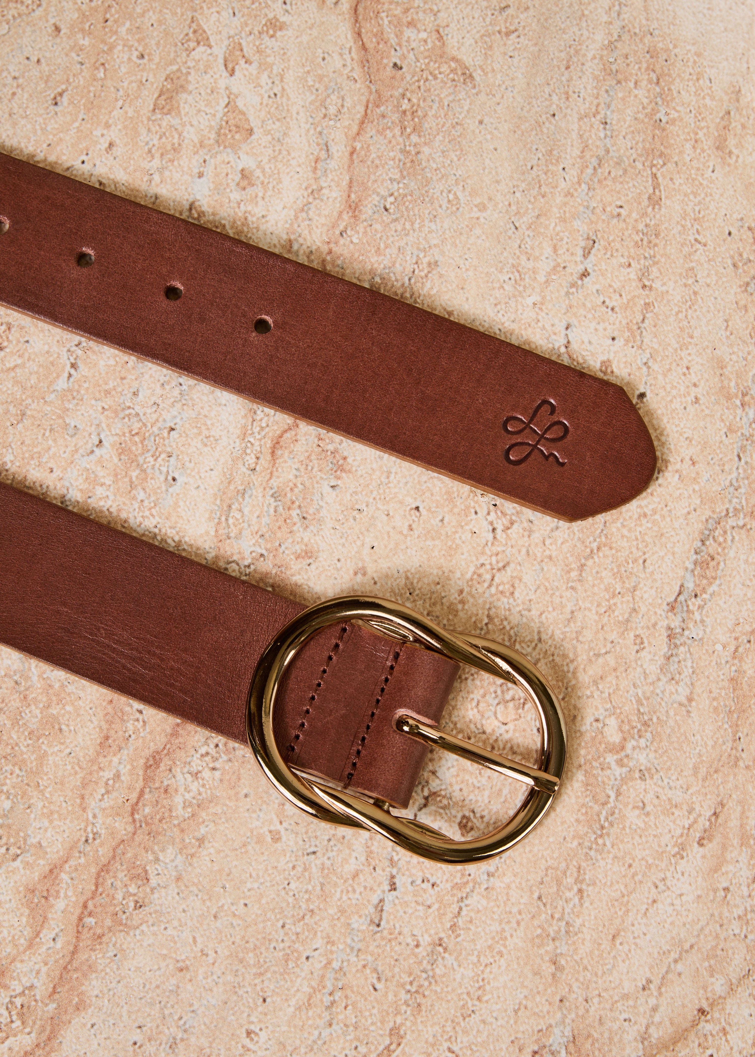 Ceinture camel en cuir boucle ovale