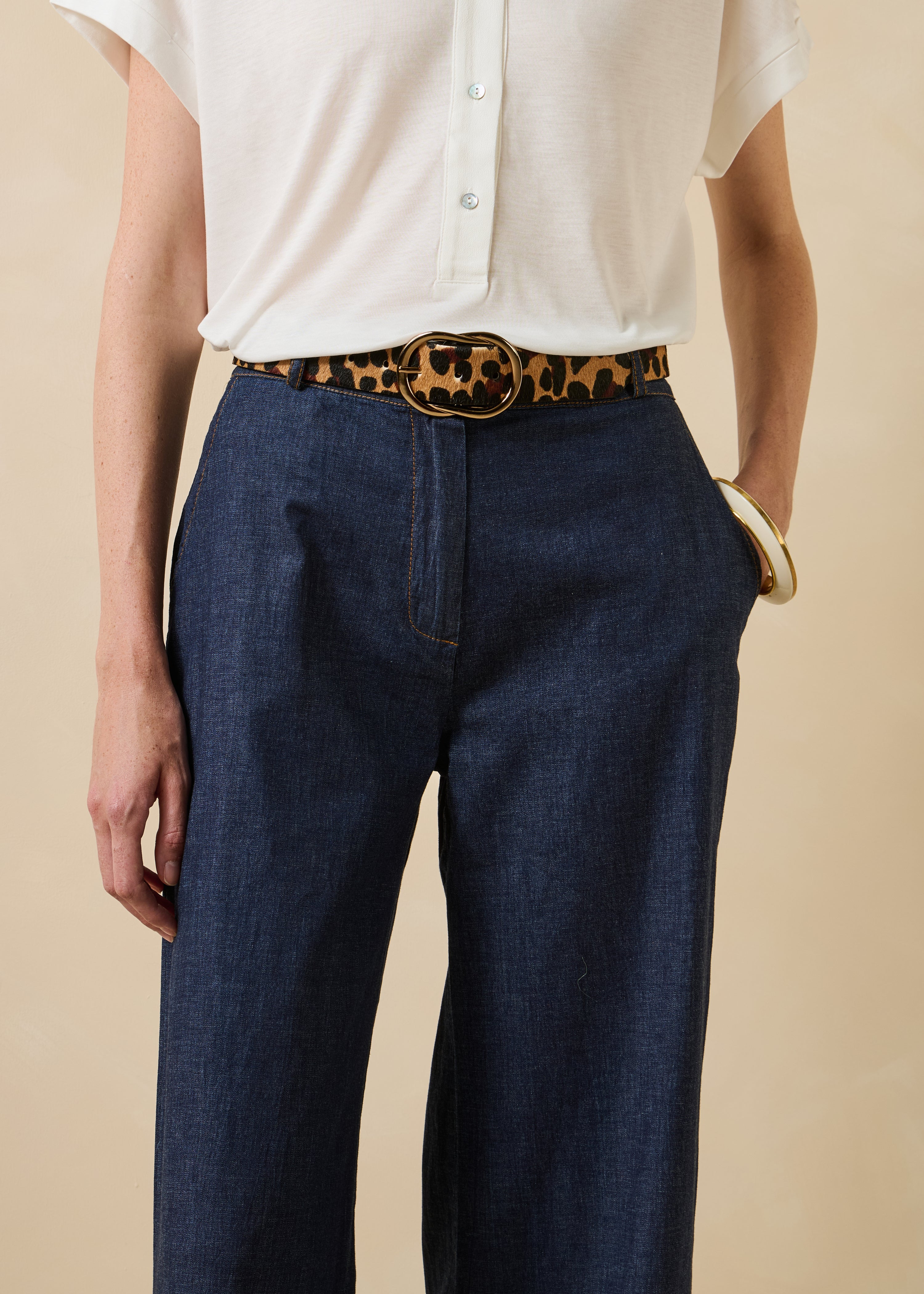 Leopard belt with oval buckle