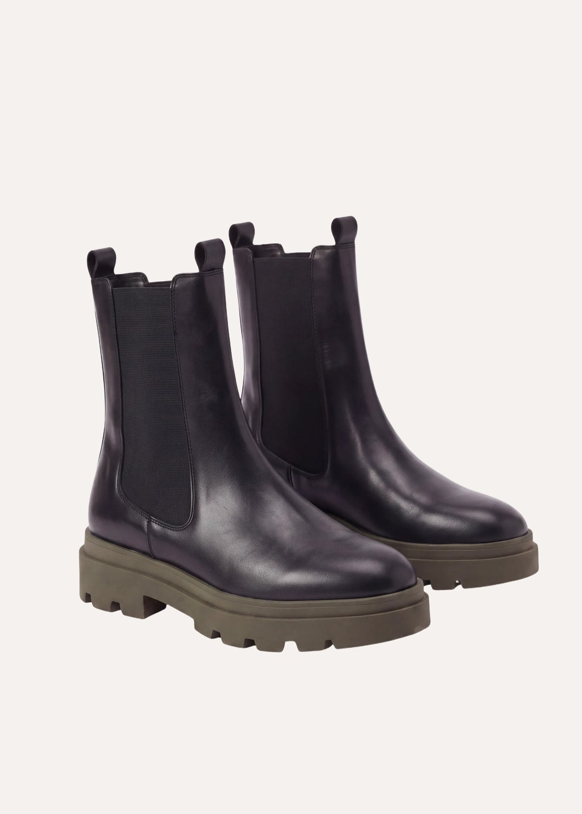 Botins pretos e cáqui - Grabel