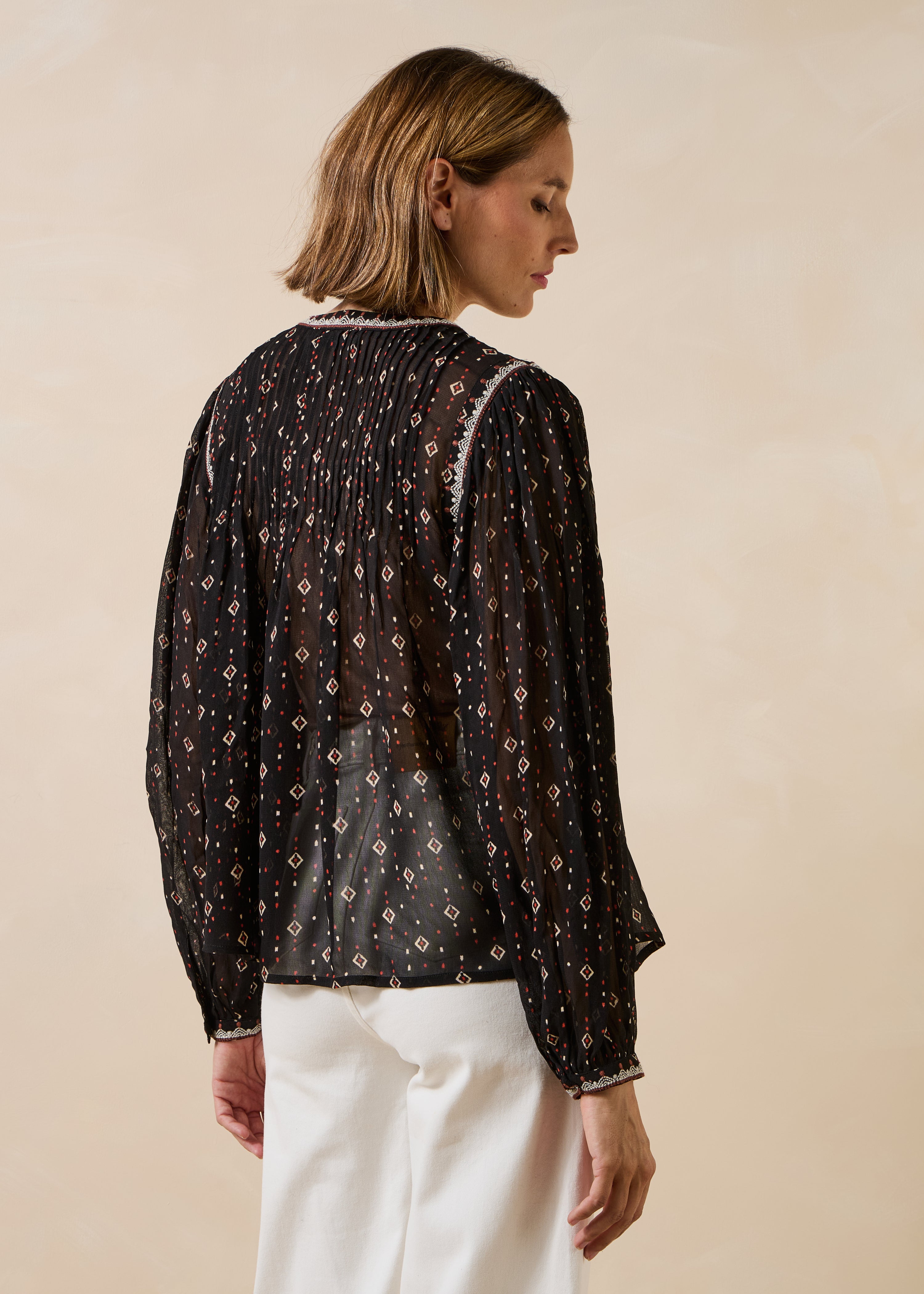 Chemise noire manches longues à imprimé