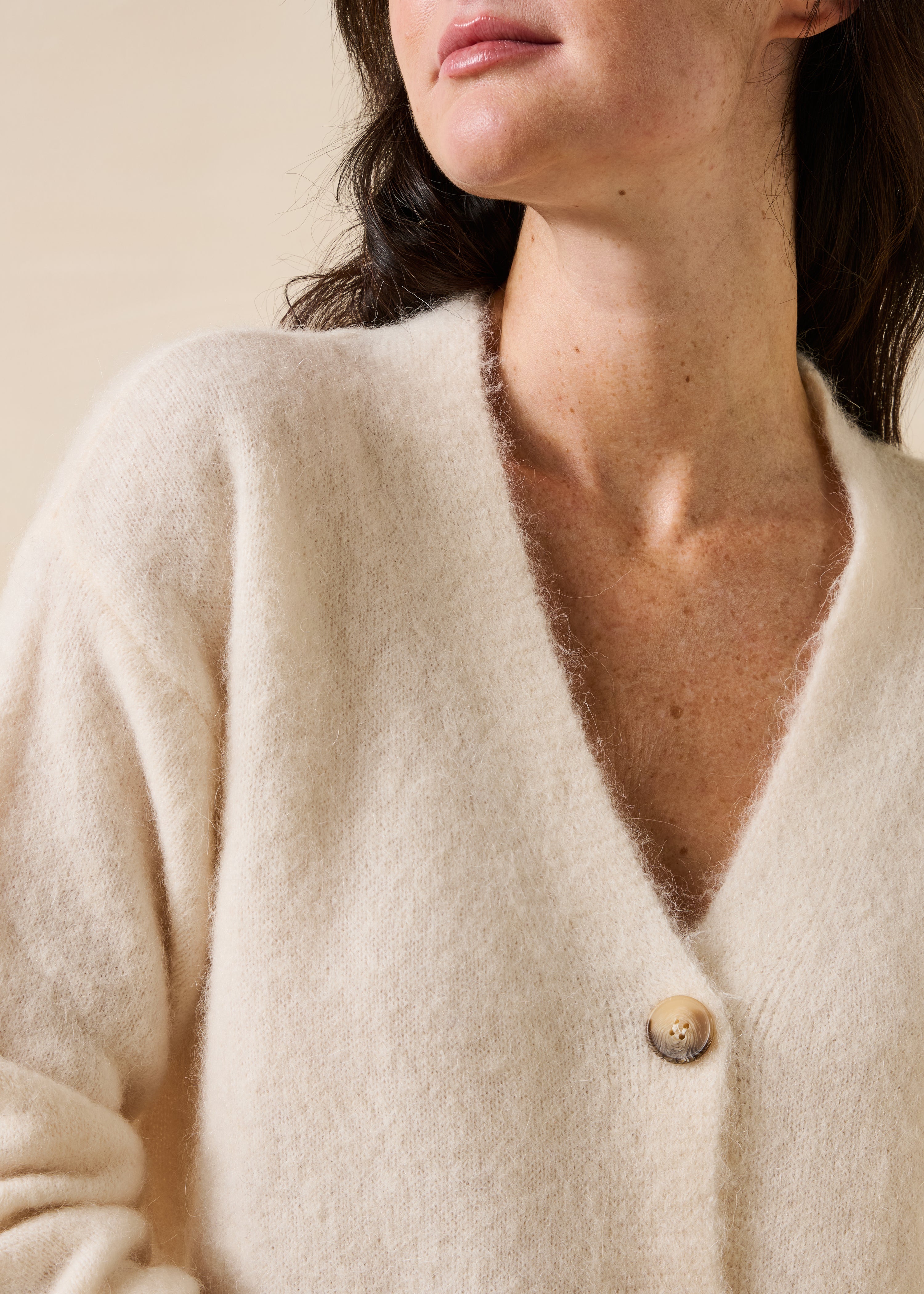 Short Ecru Alpaca Cardigan with V-Neck