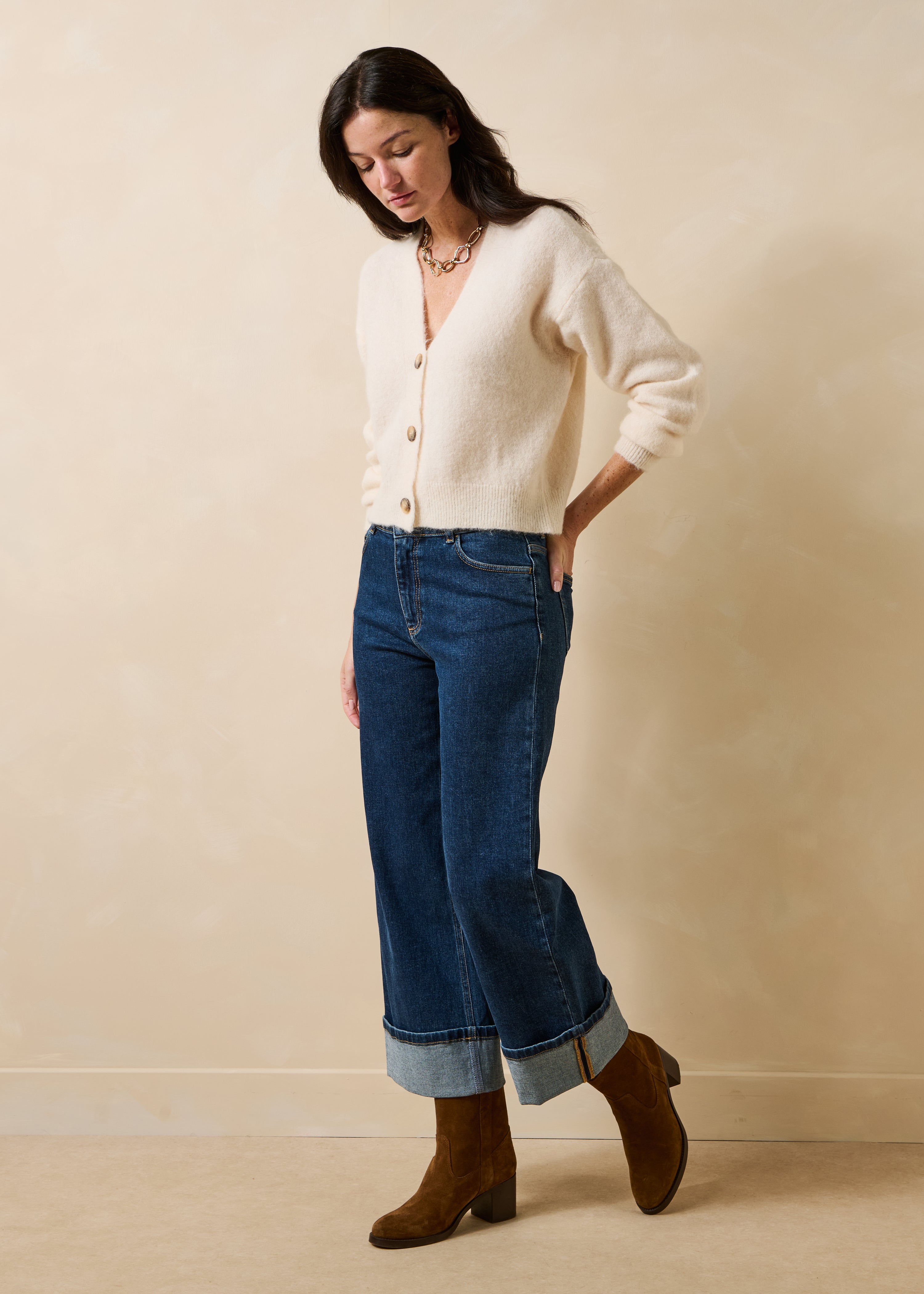 Short Ecru Alpaca Cardigan with V-Neck