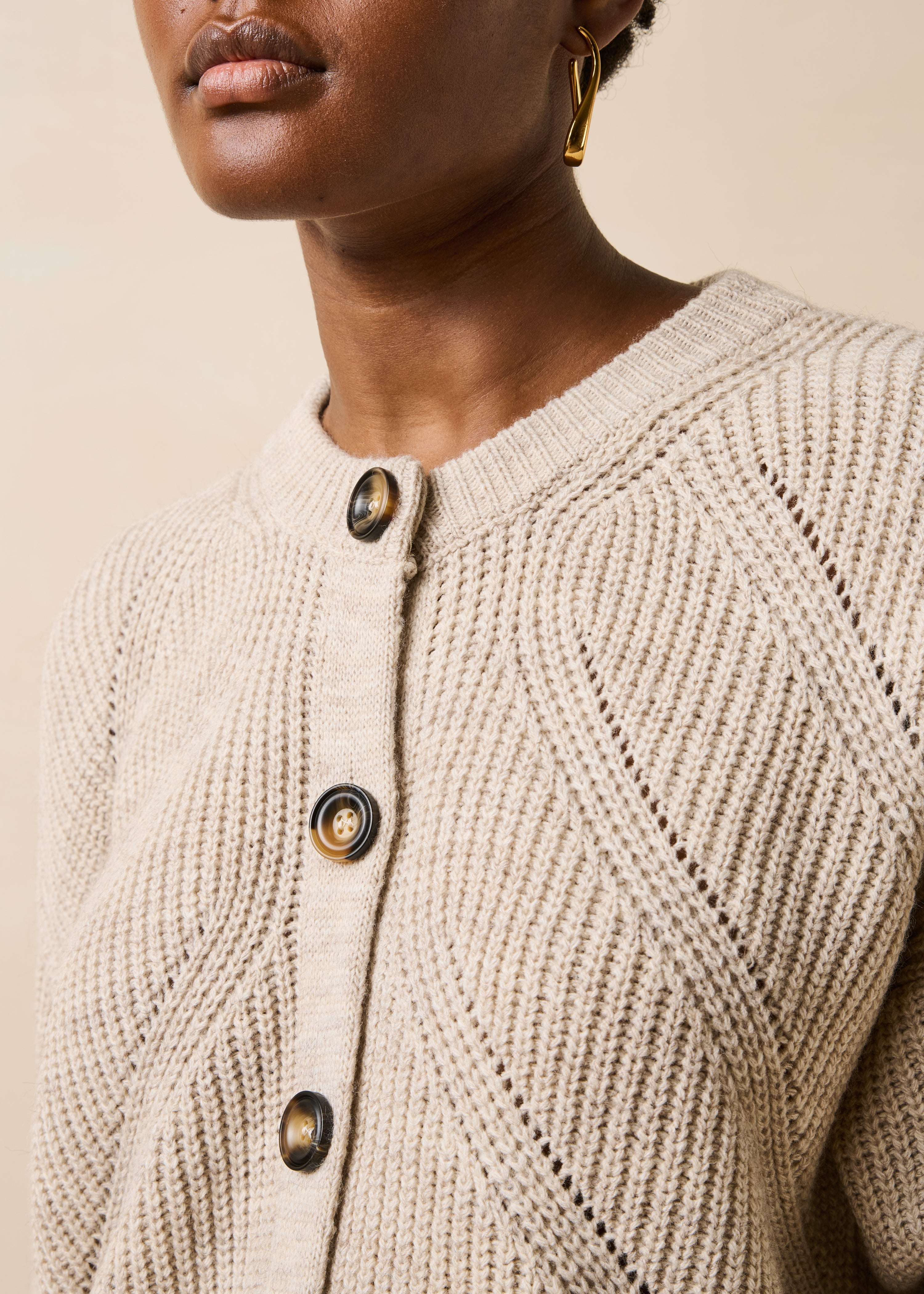 Gilet beige manches longues col rond