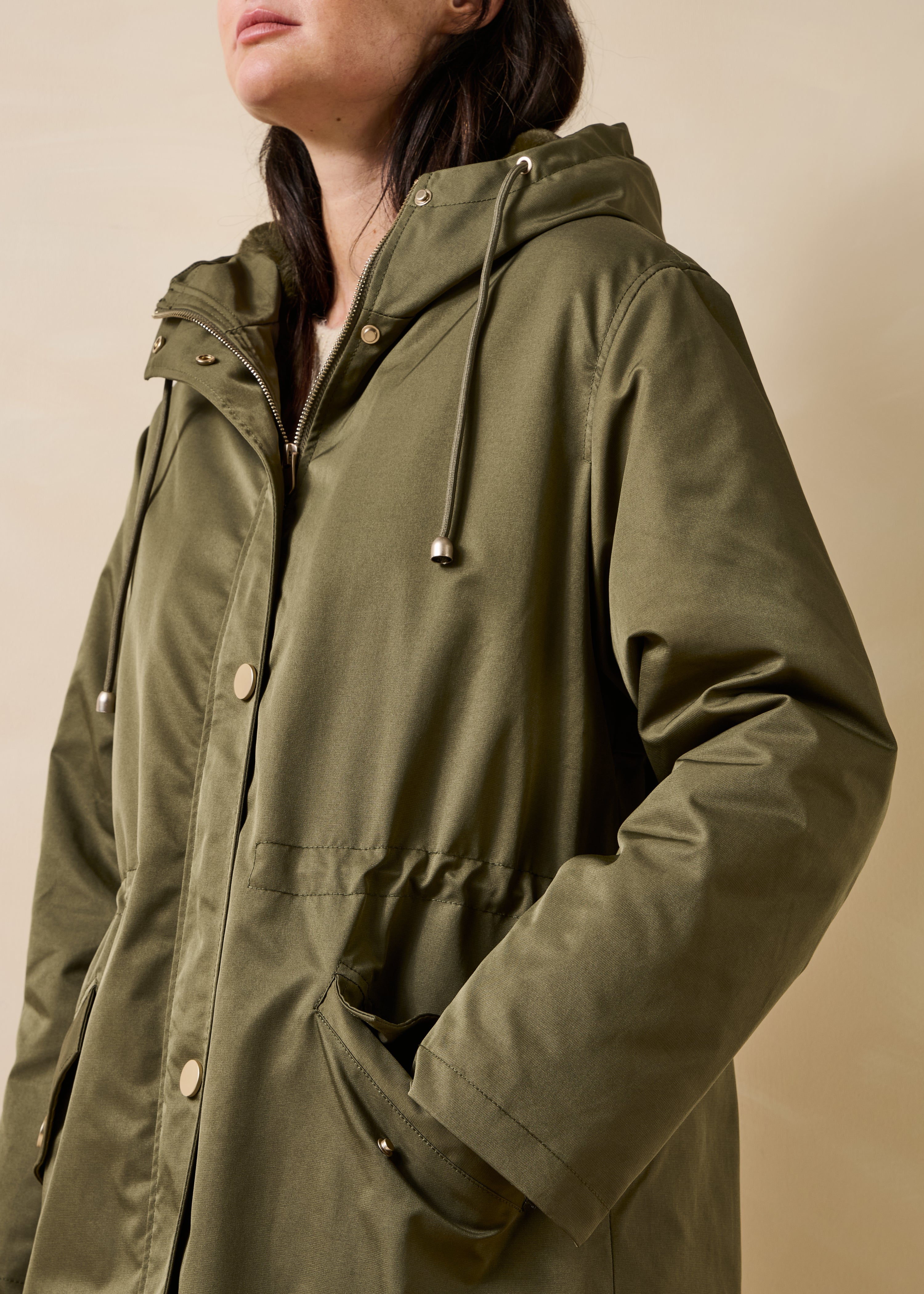 Lange kaki parka met capuchon en nepbont