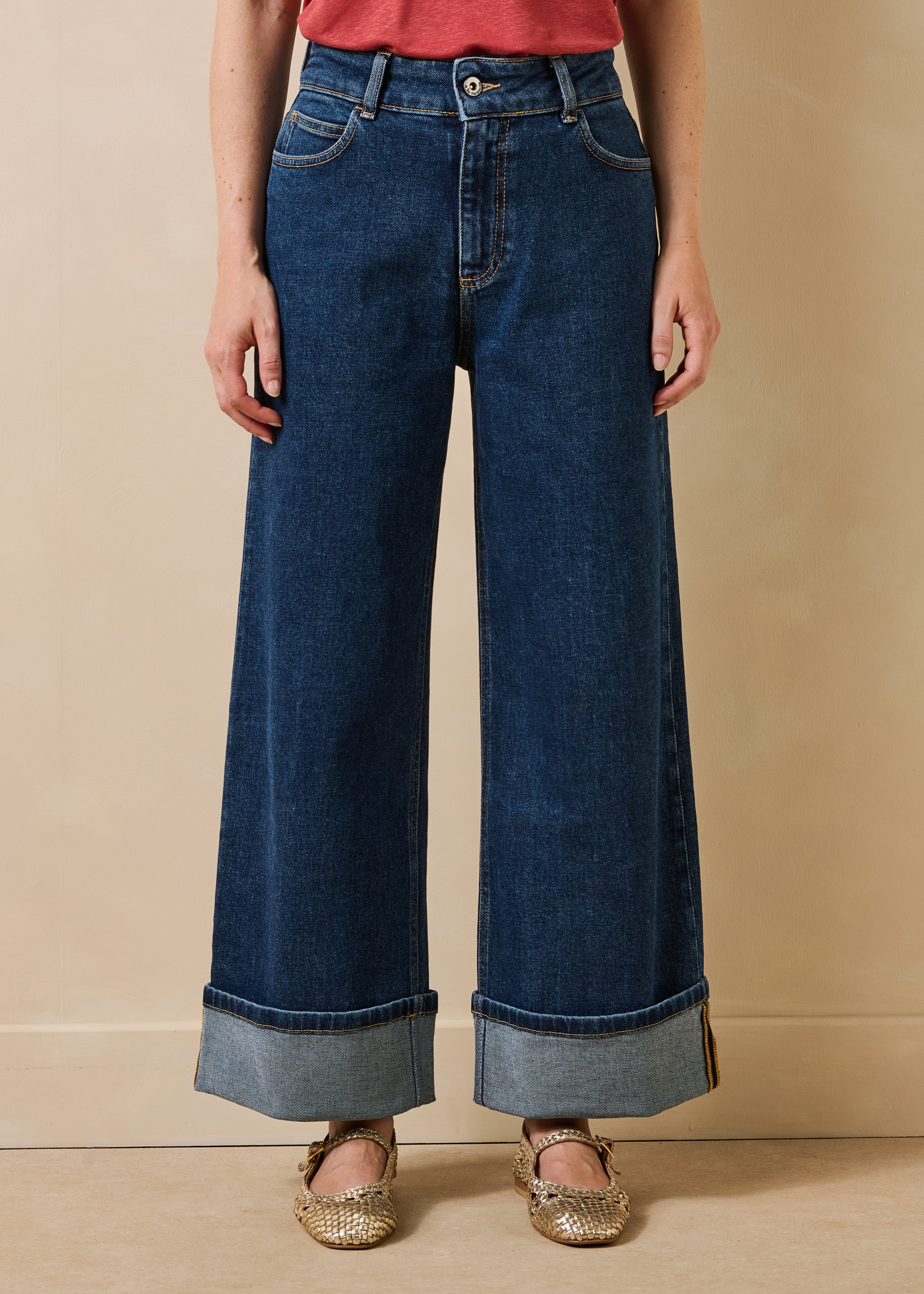 Blue Washed Cropped Jeans in Organic Cotton