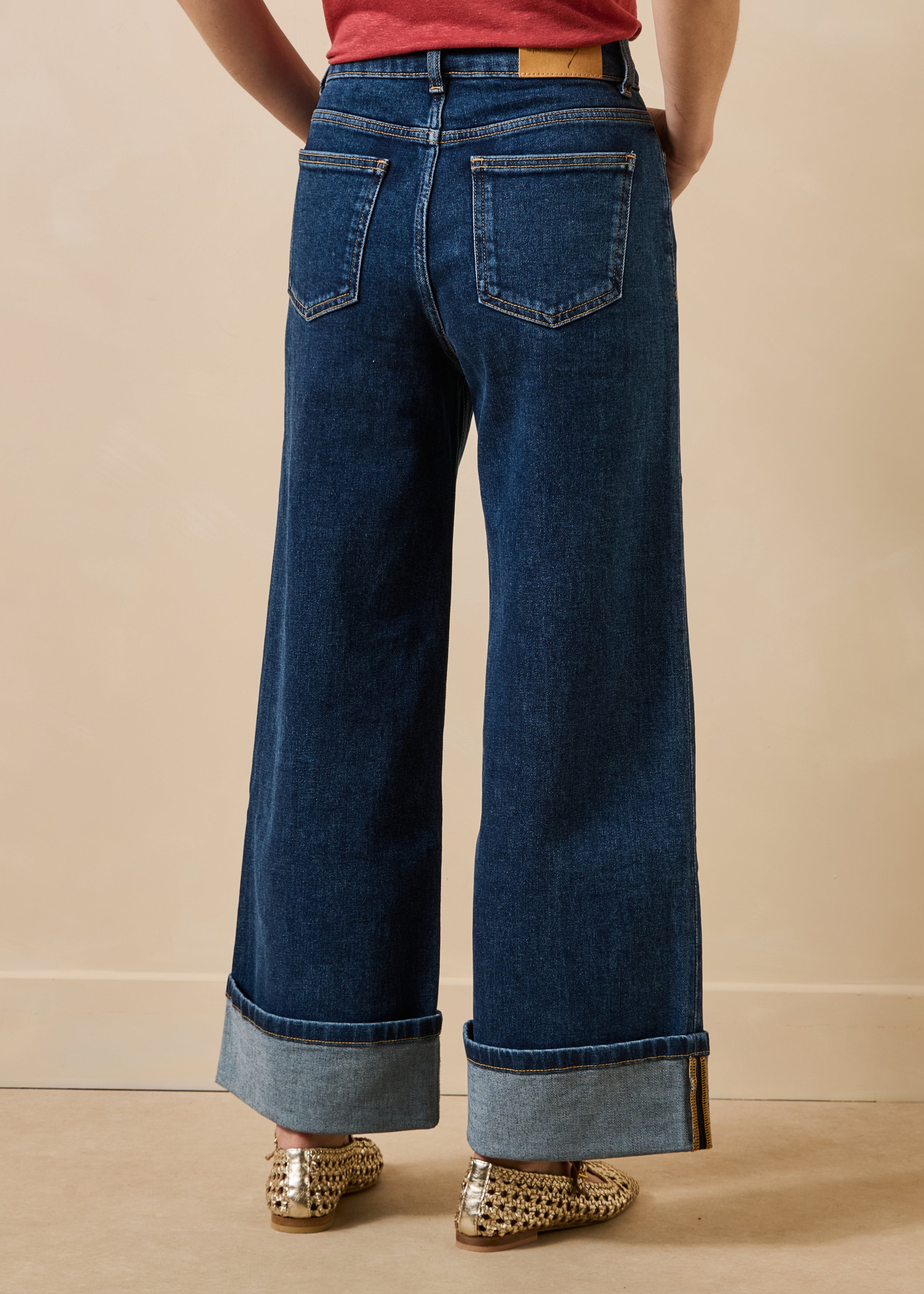 Blue Washed Cropped Jeans in Organic Cotton