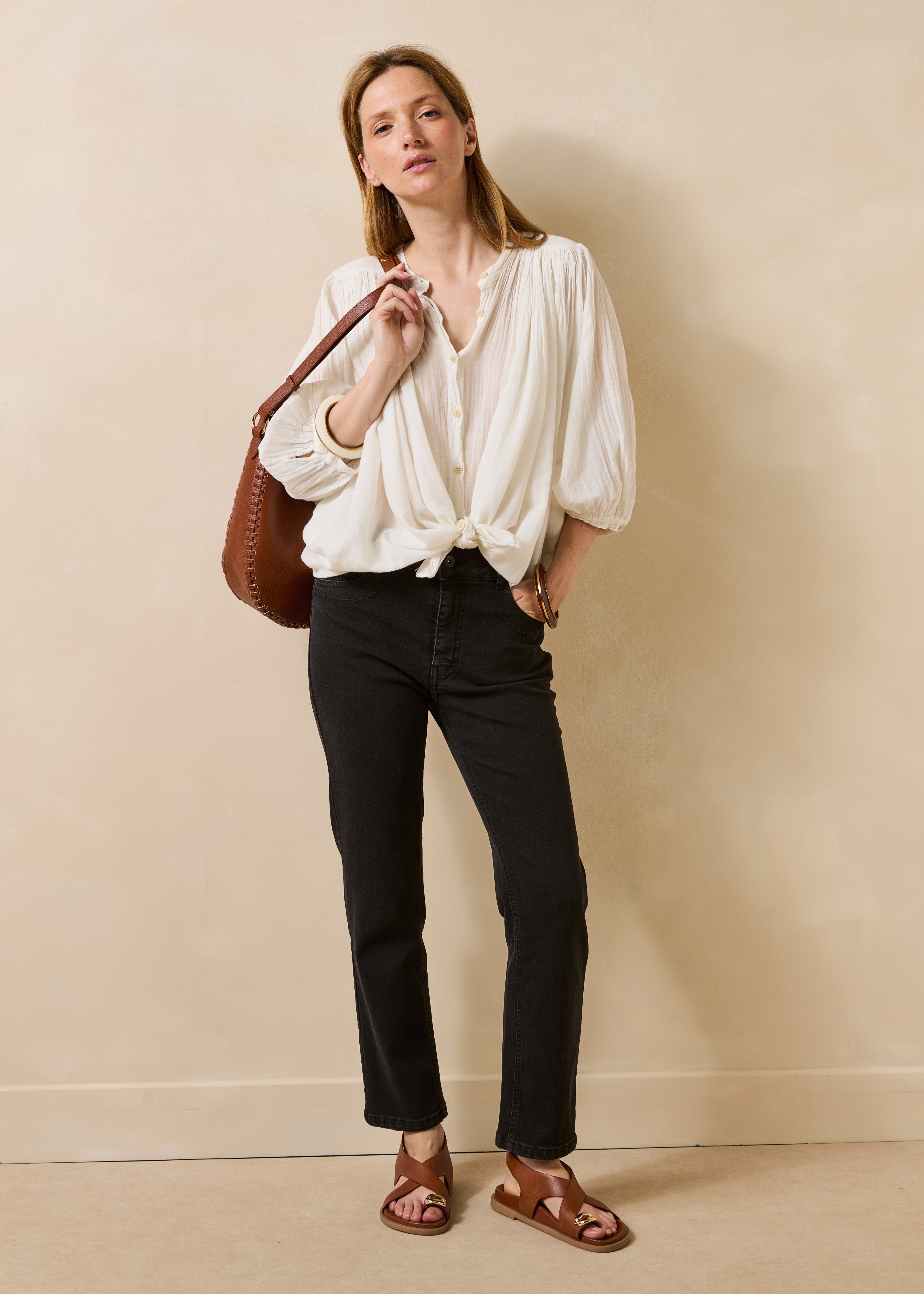 Schwarze Slim-Jeans aus Bio-Baumwolle mit Used-Effekt