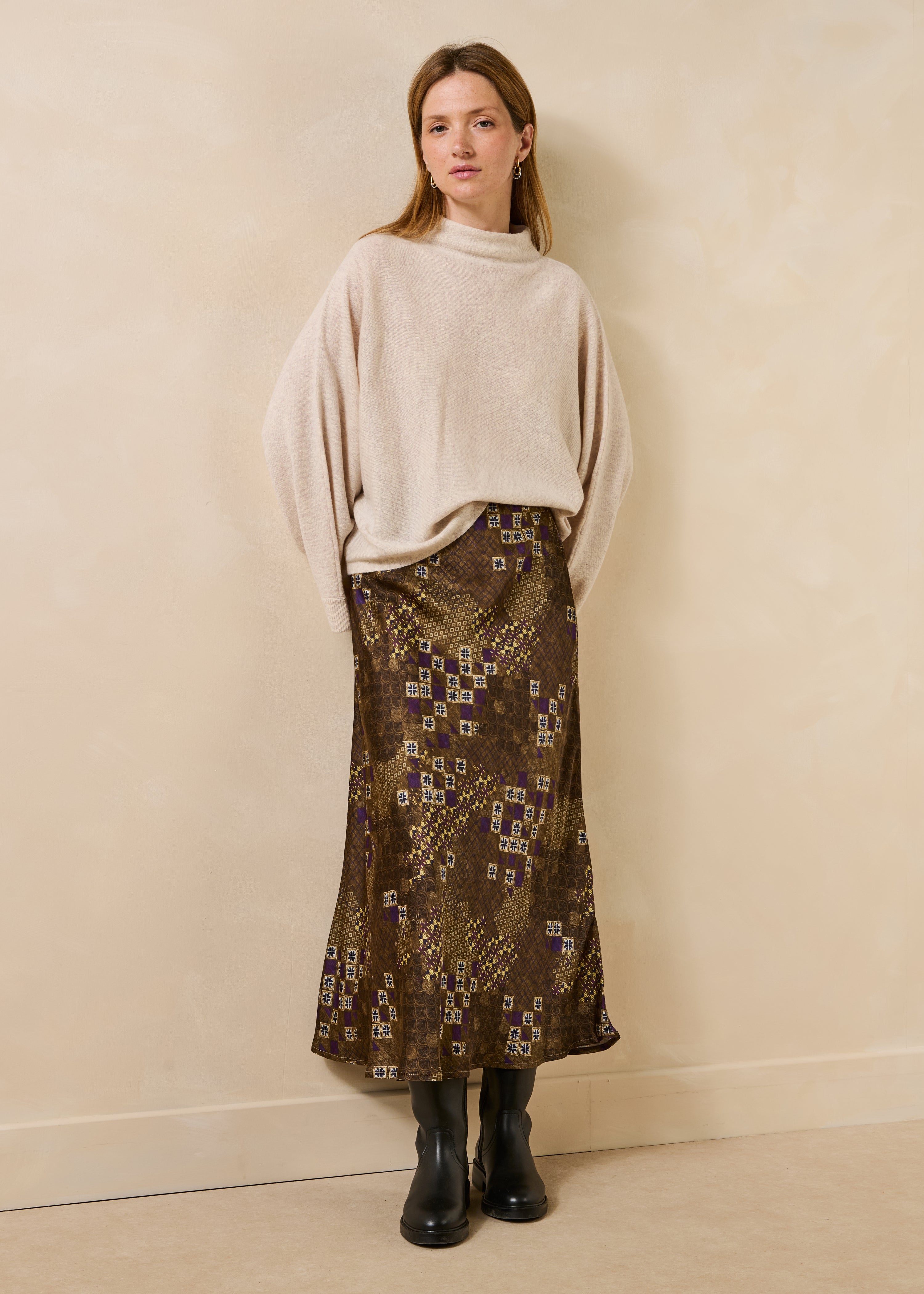 Midi skirt in green and plum printed satin