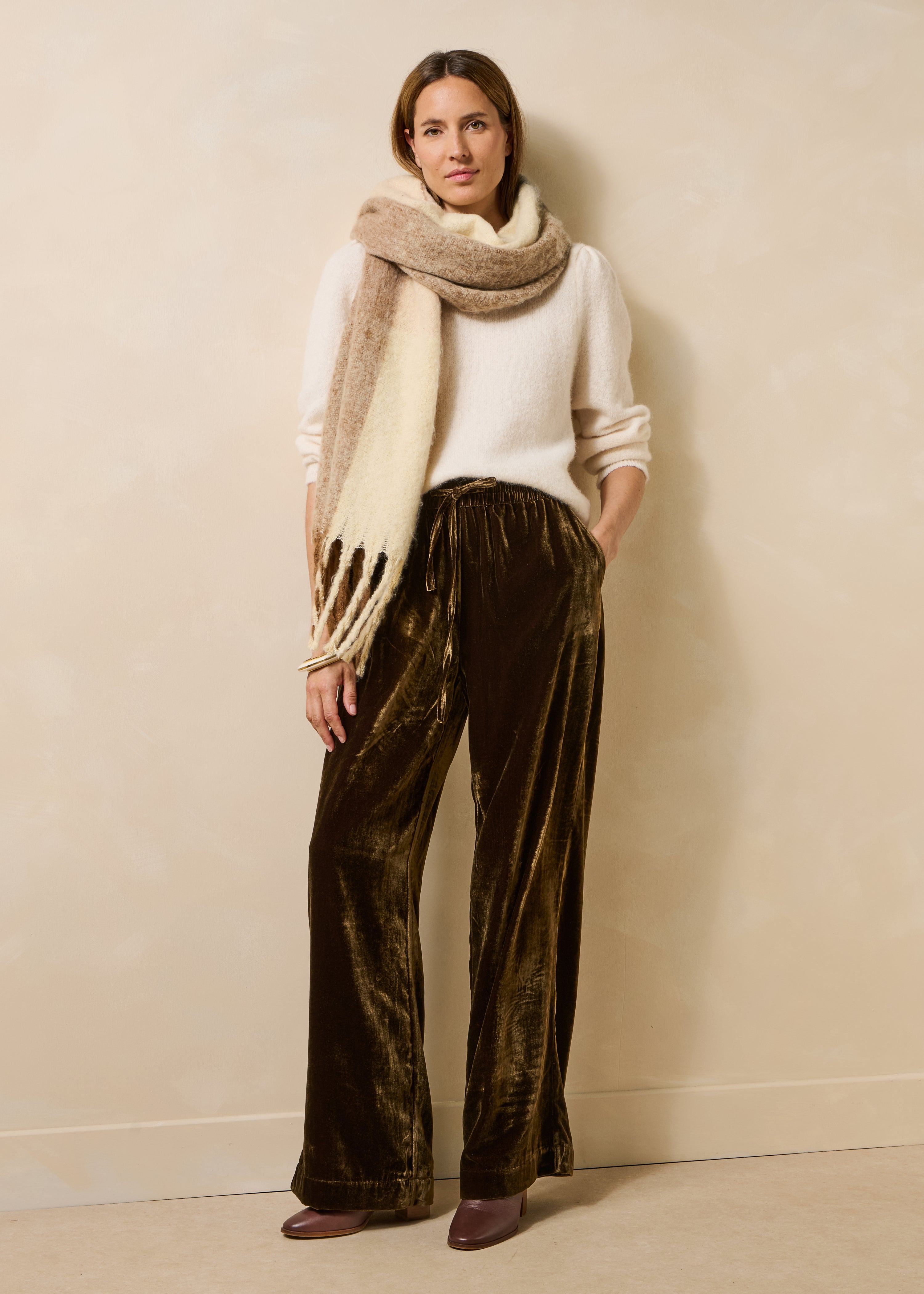 Pantalón ancho marrón glacé de terciopelo