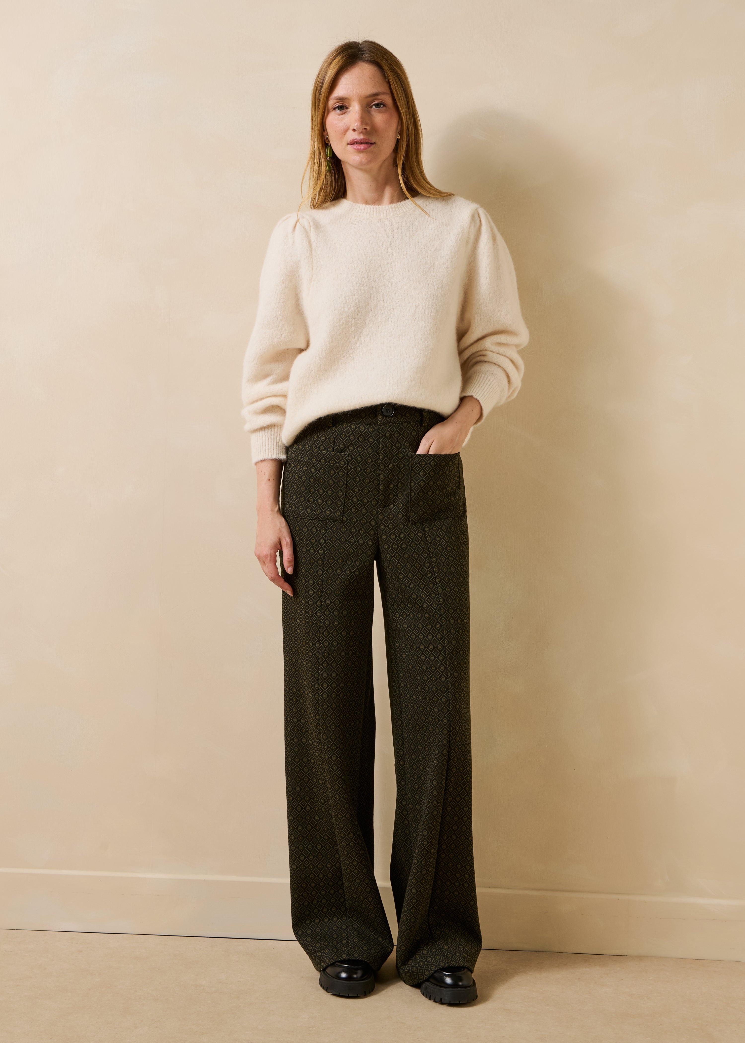 Pantalon large kaki en milano jacquard