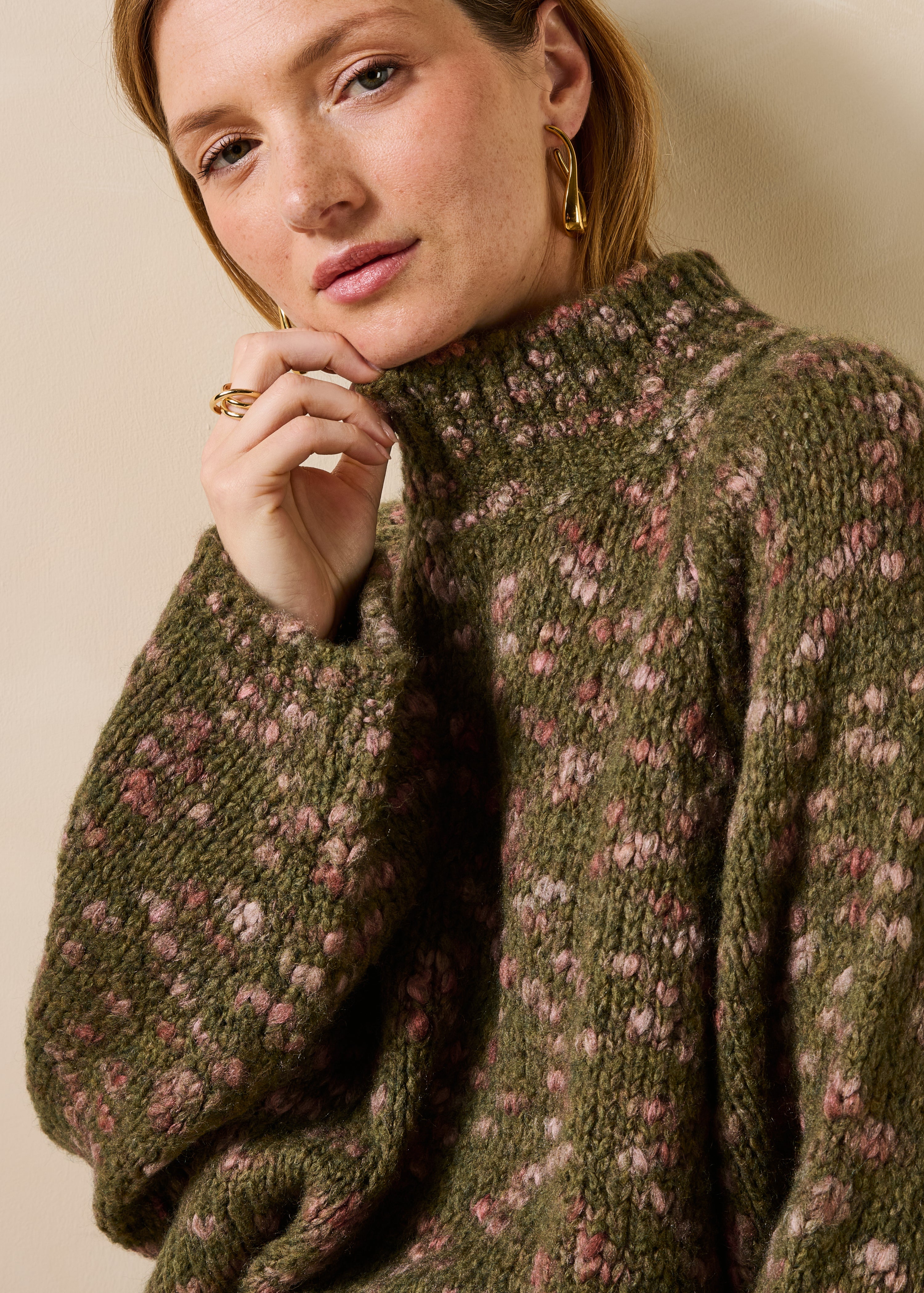 Pull kaki manches longues col montant