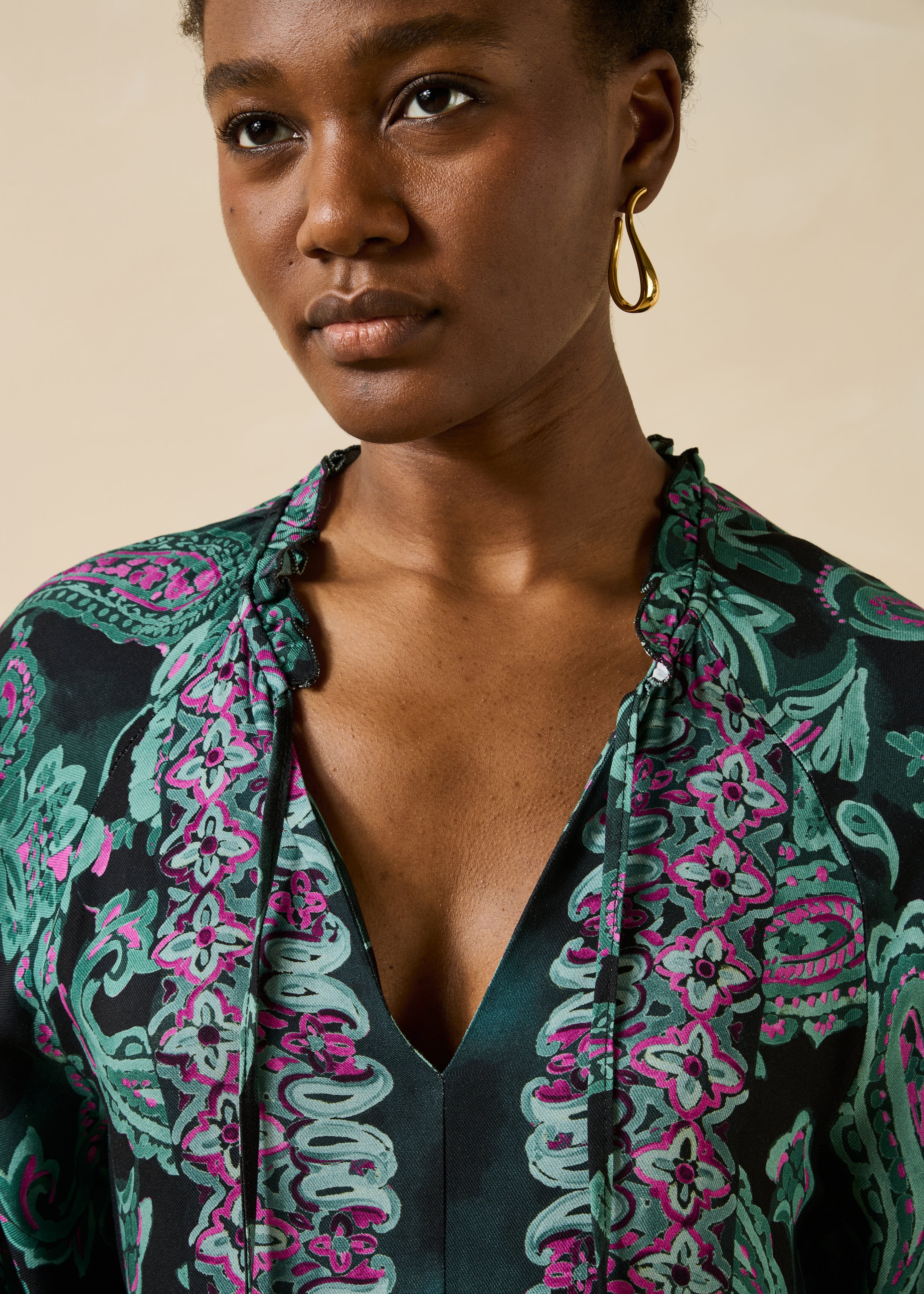 Robe longue ample verte imprimée manches longues