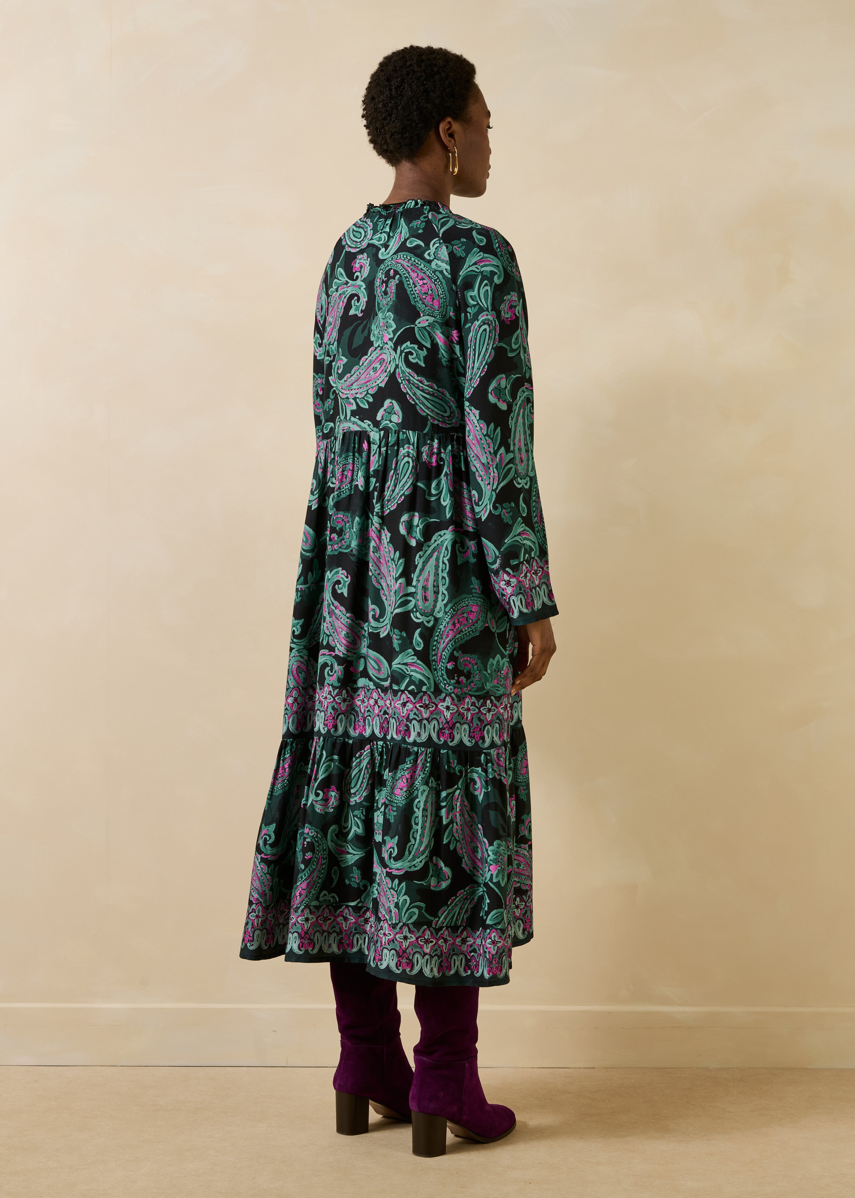 Robe longue ample verte imprimée manches longues