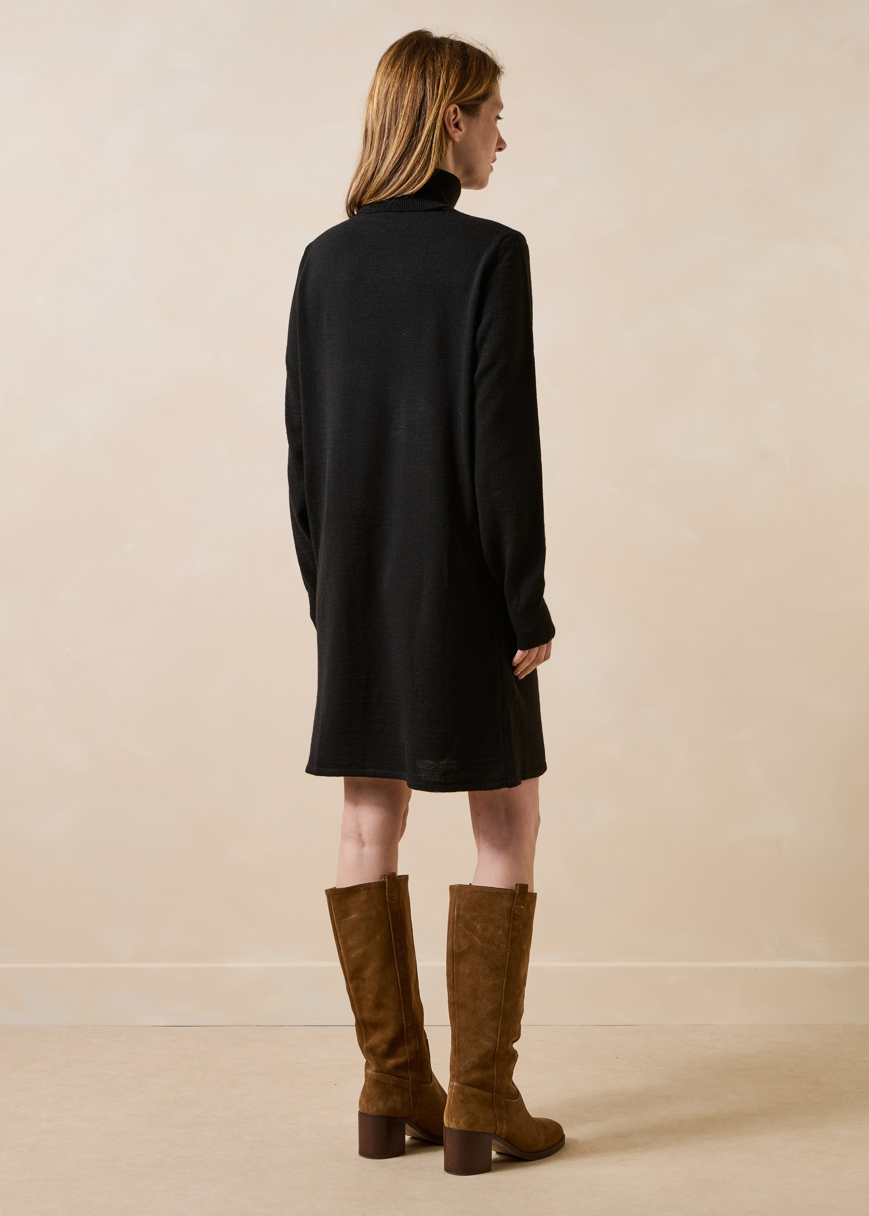 Vestido curto preto