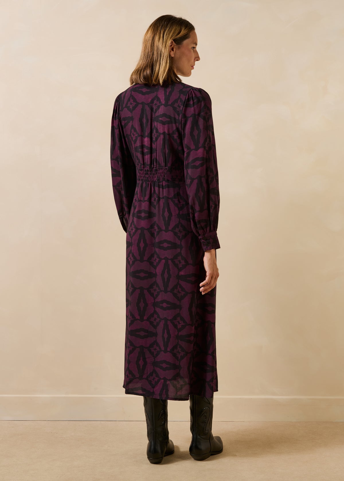 Robe noir et bordeaux - Guita