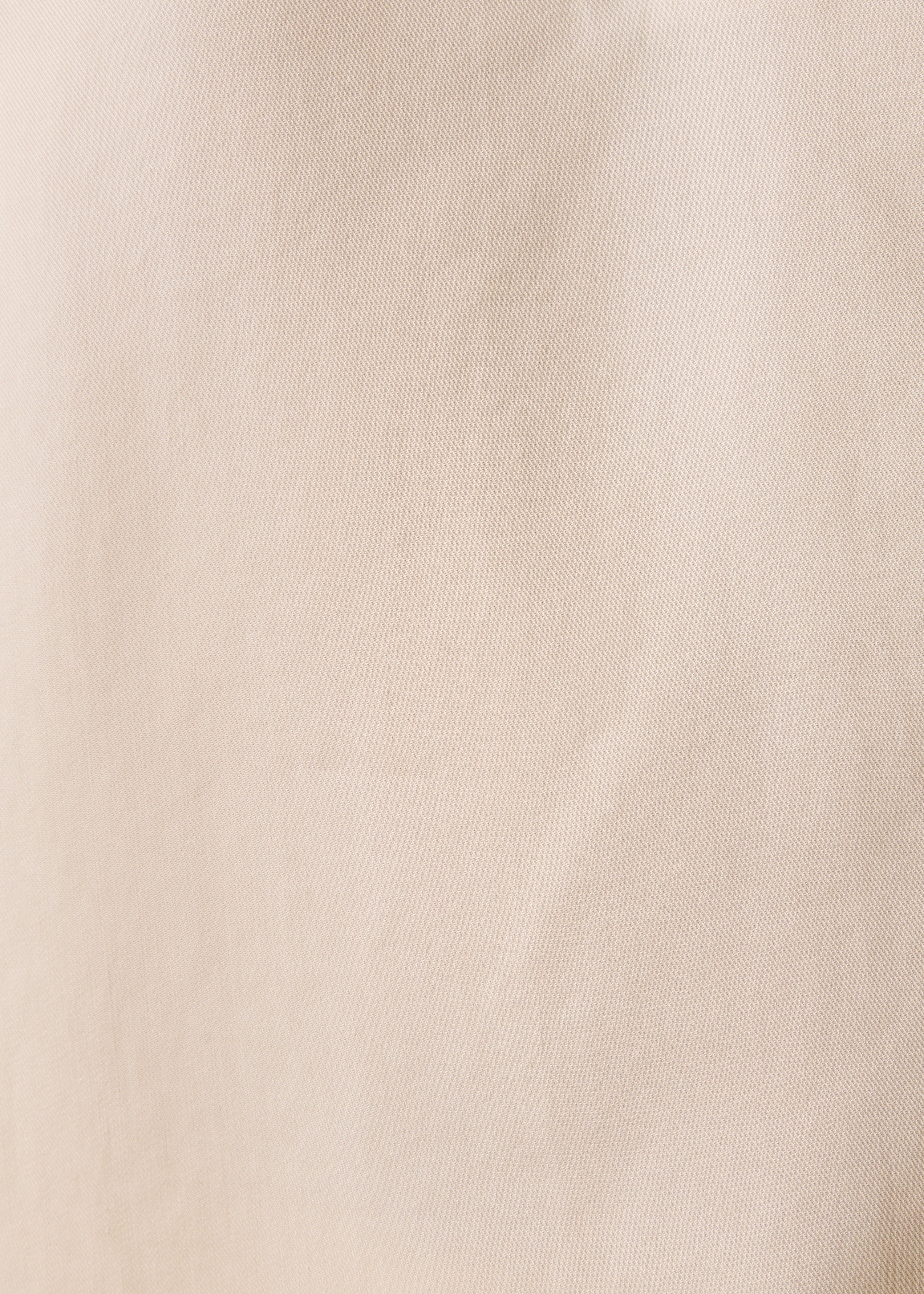 Ecru short-sleeve top with Tunisian neckline