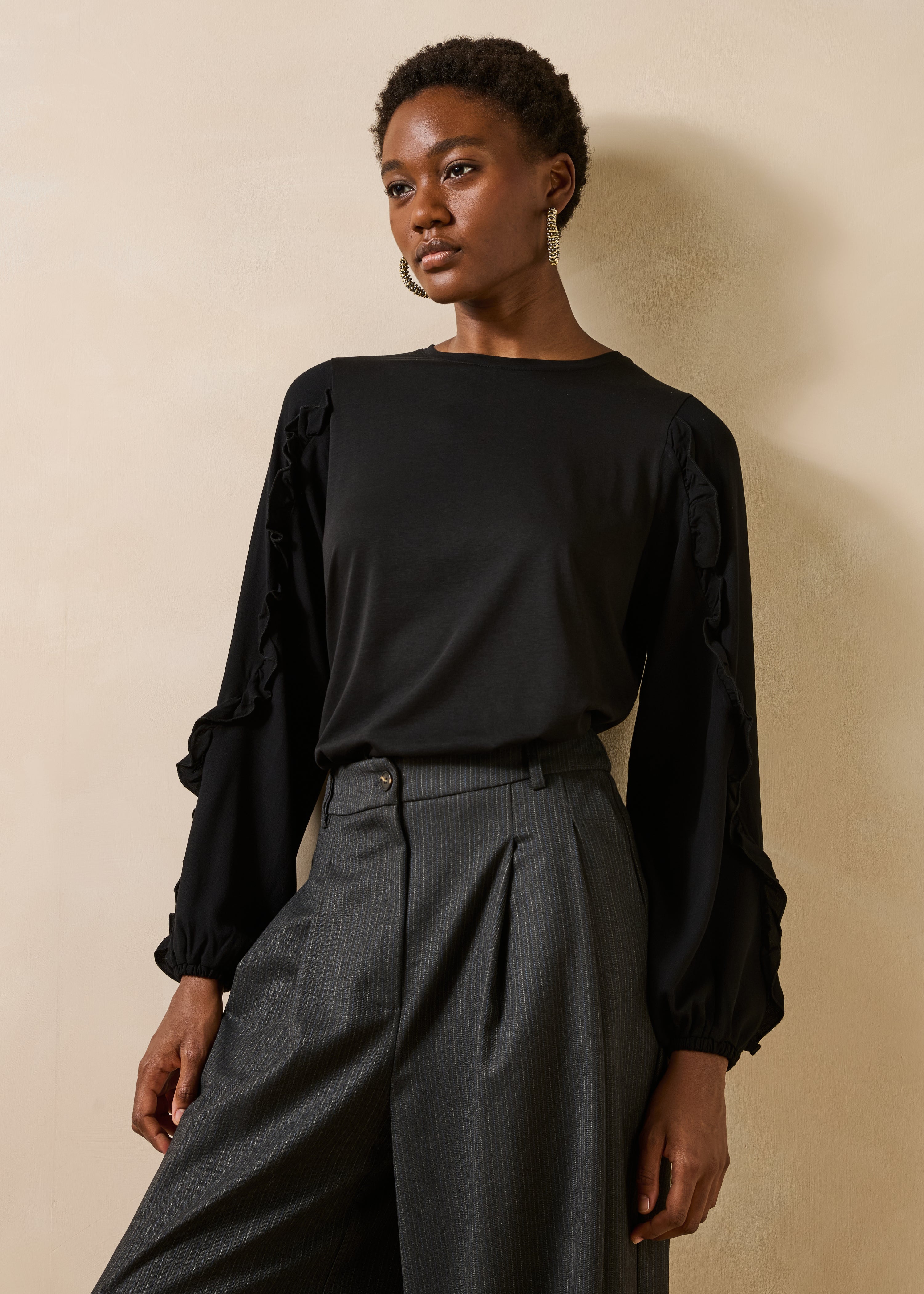 Black lyocell long-sleeve T-shirt with round neck