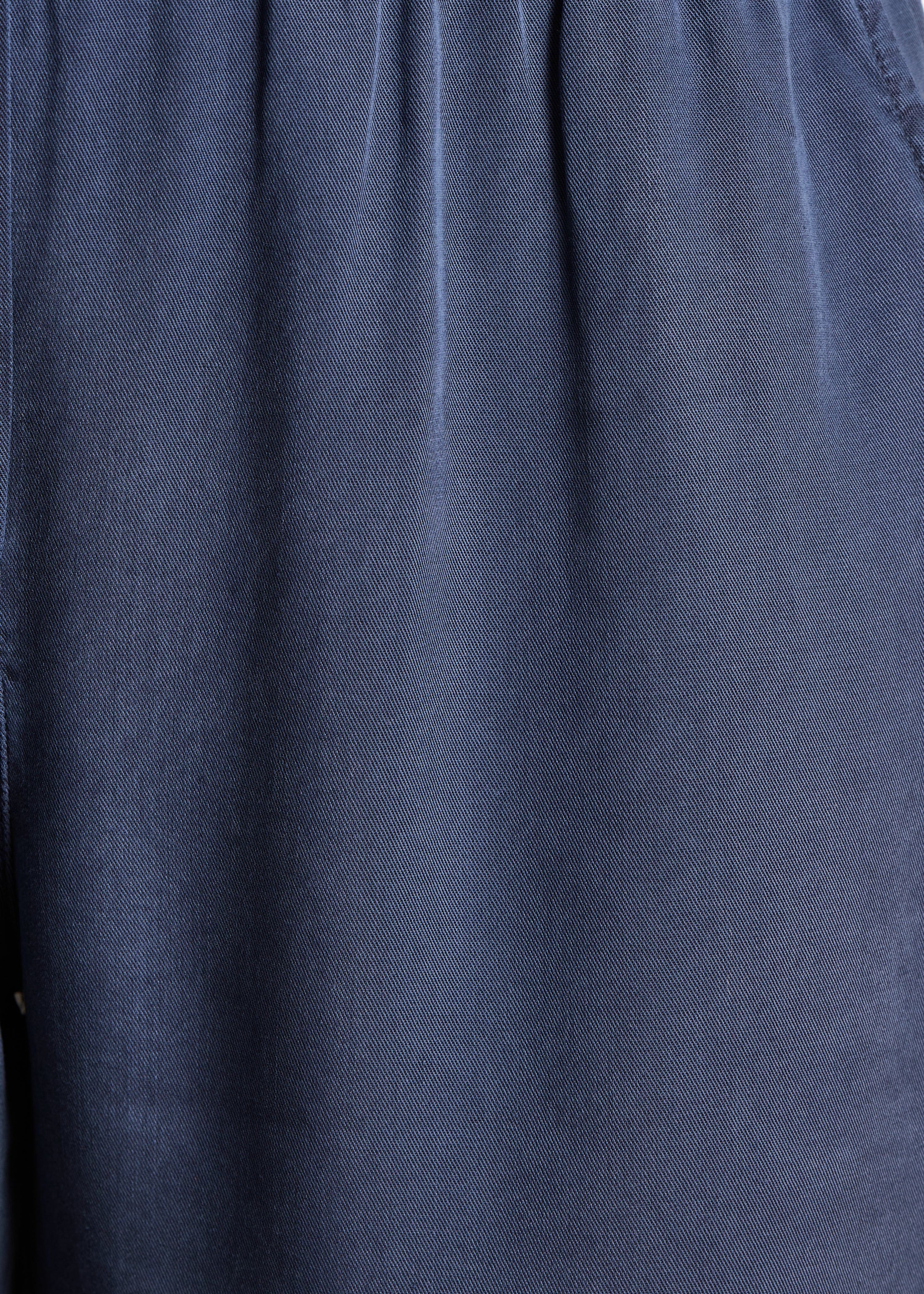Loose-fitting Lyocell trousers