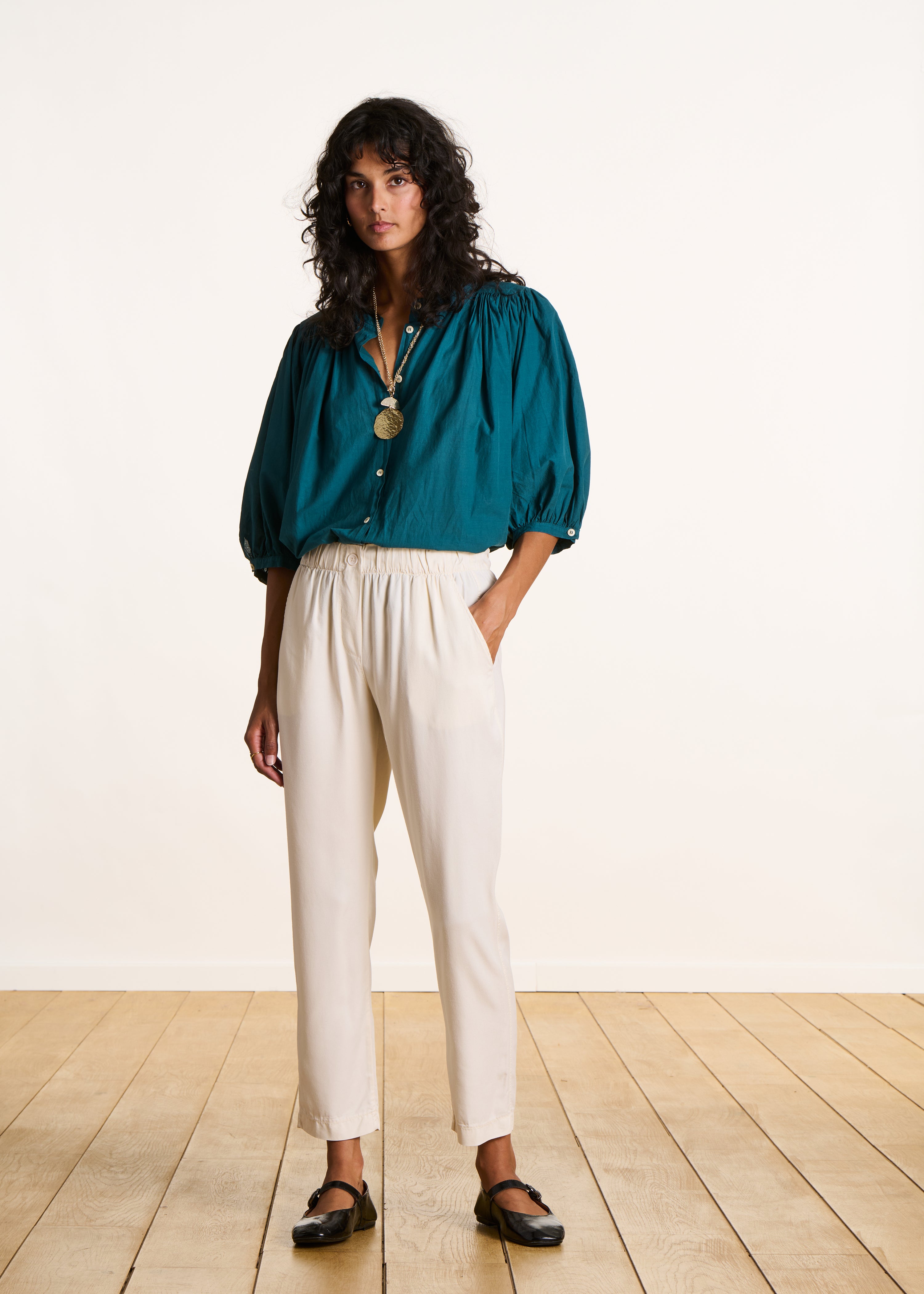 Pantalón fluido écru en lyocell