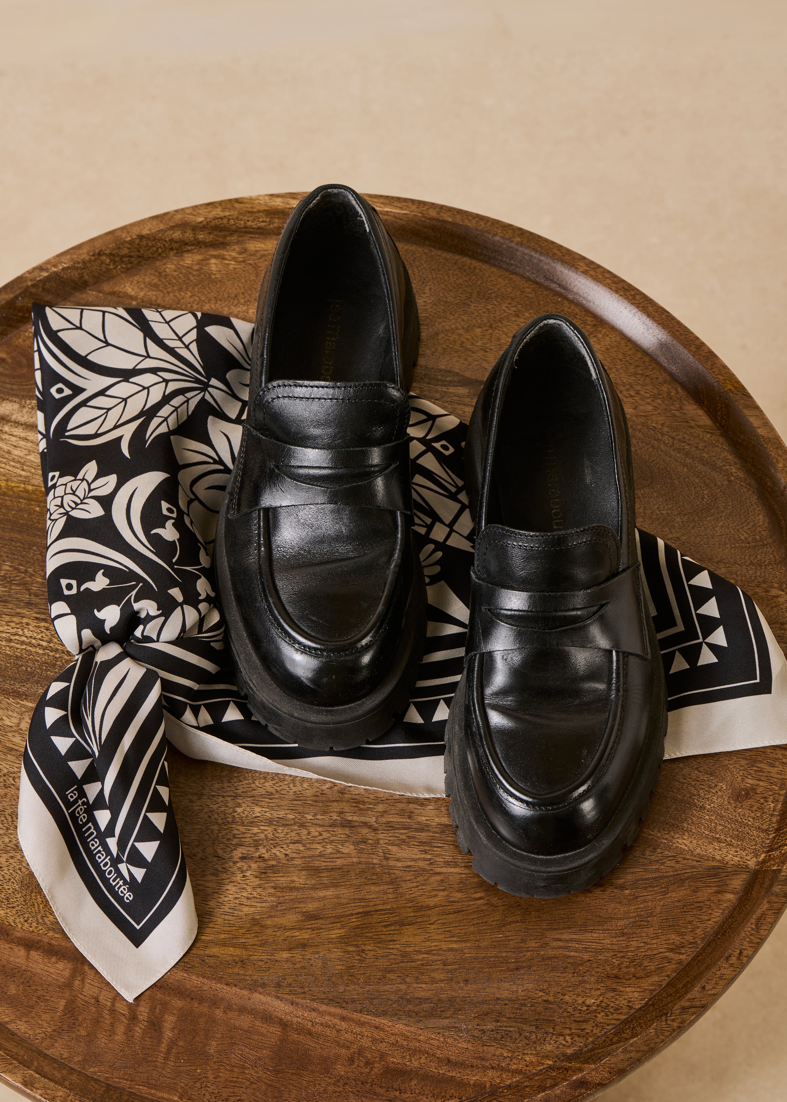 Mocassins noirs en cuir