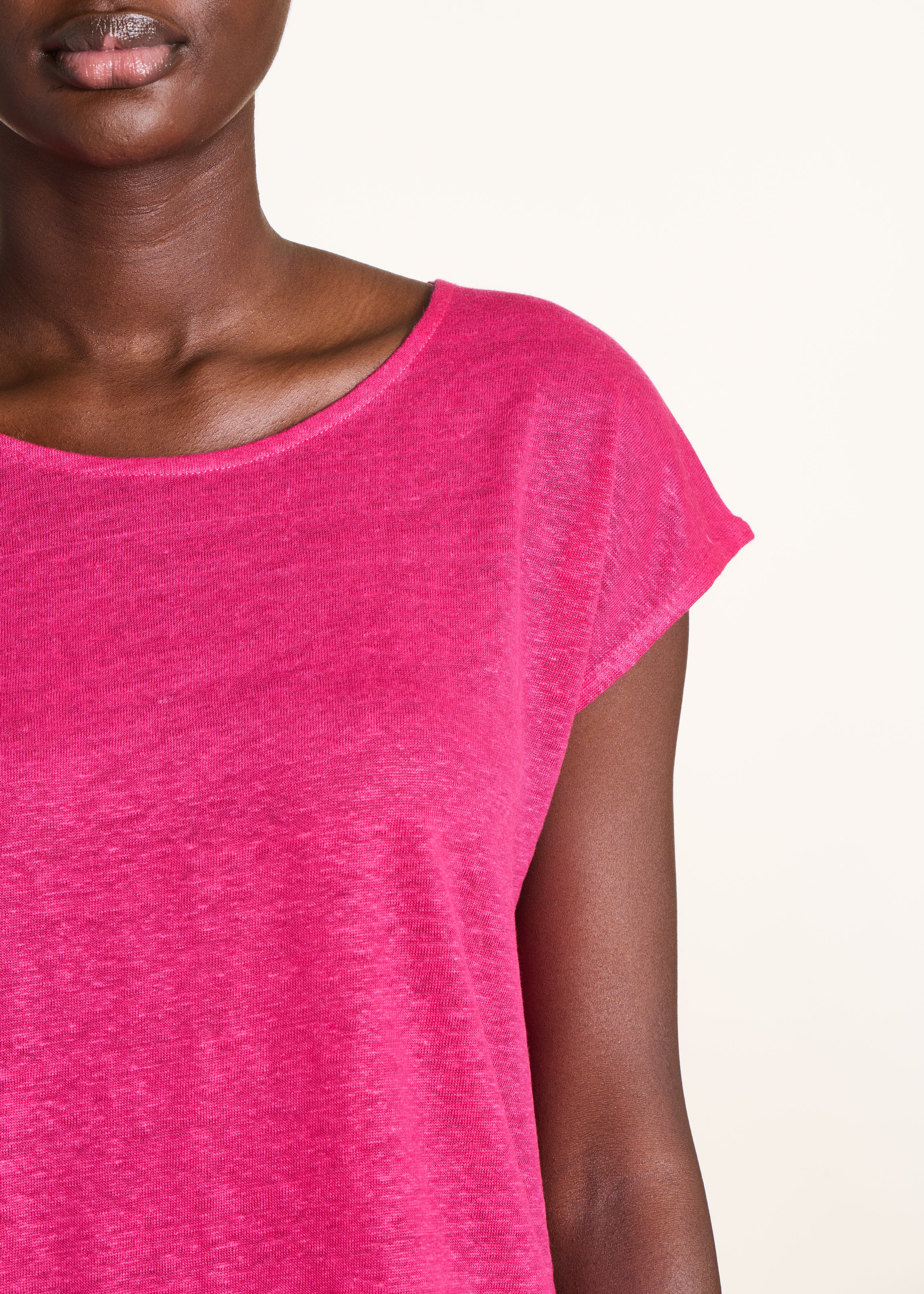 Gerades T-Shirt aus Leinenjersey in Fuchsienrosa