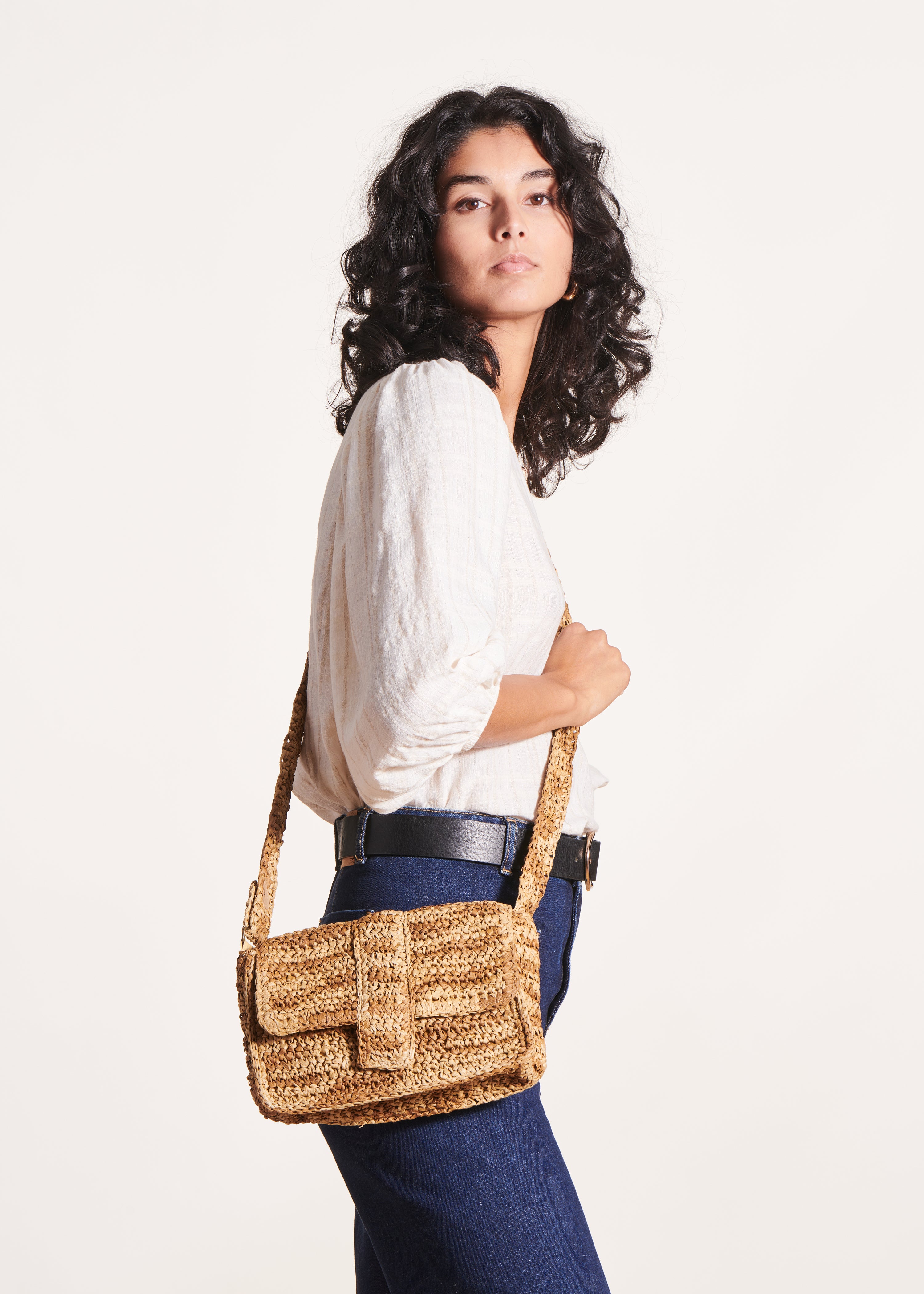 Sac besace raphia beige