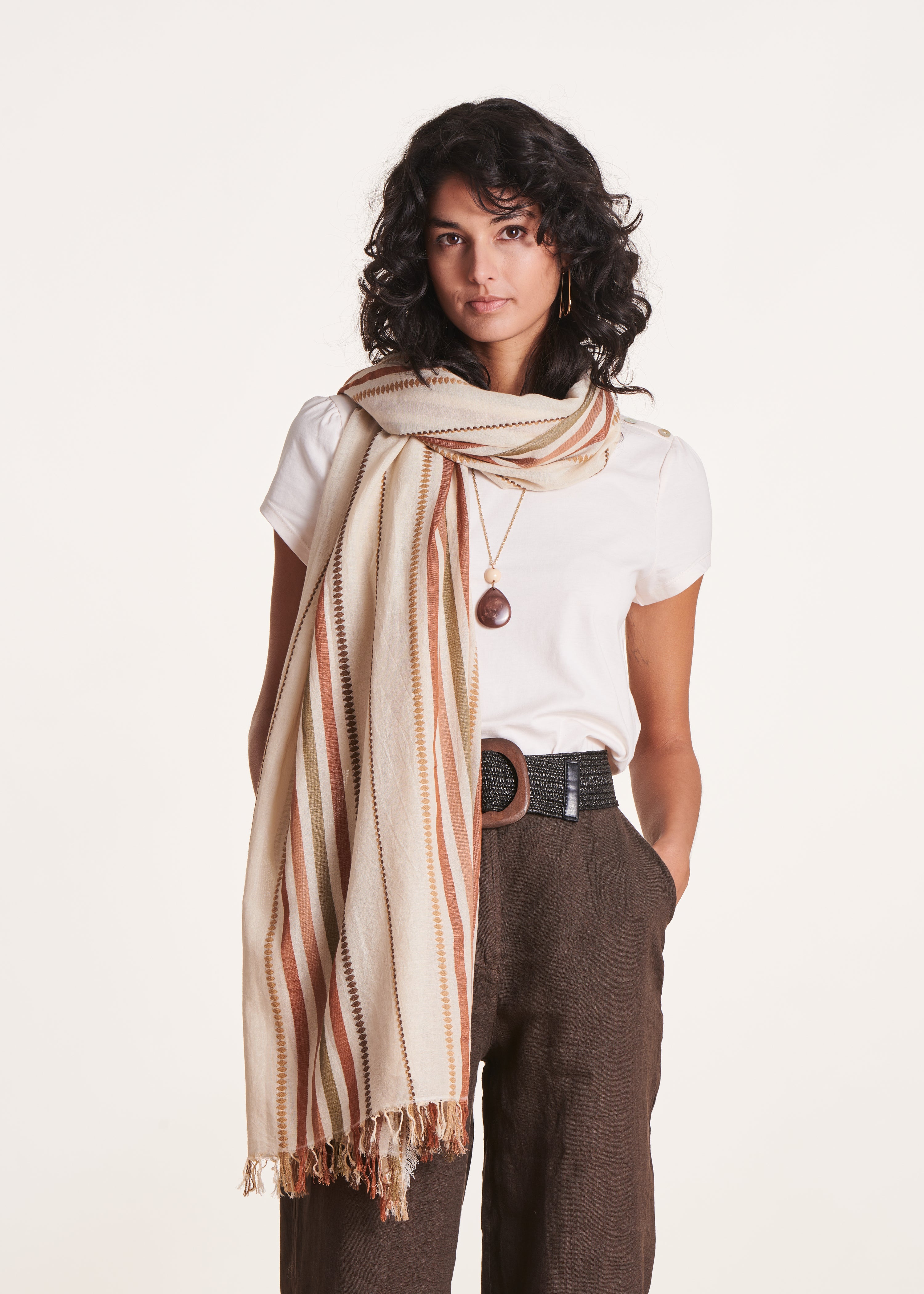 Foulard fines rayures en coton beige