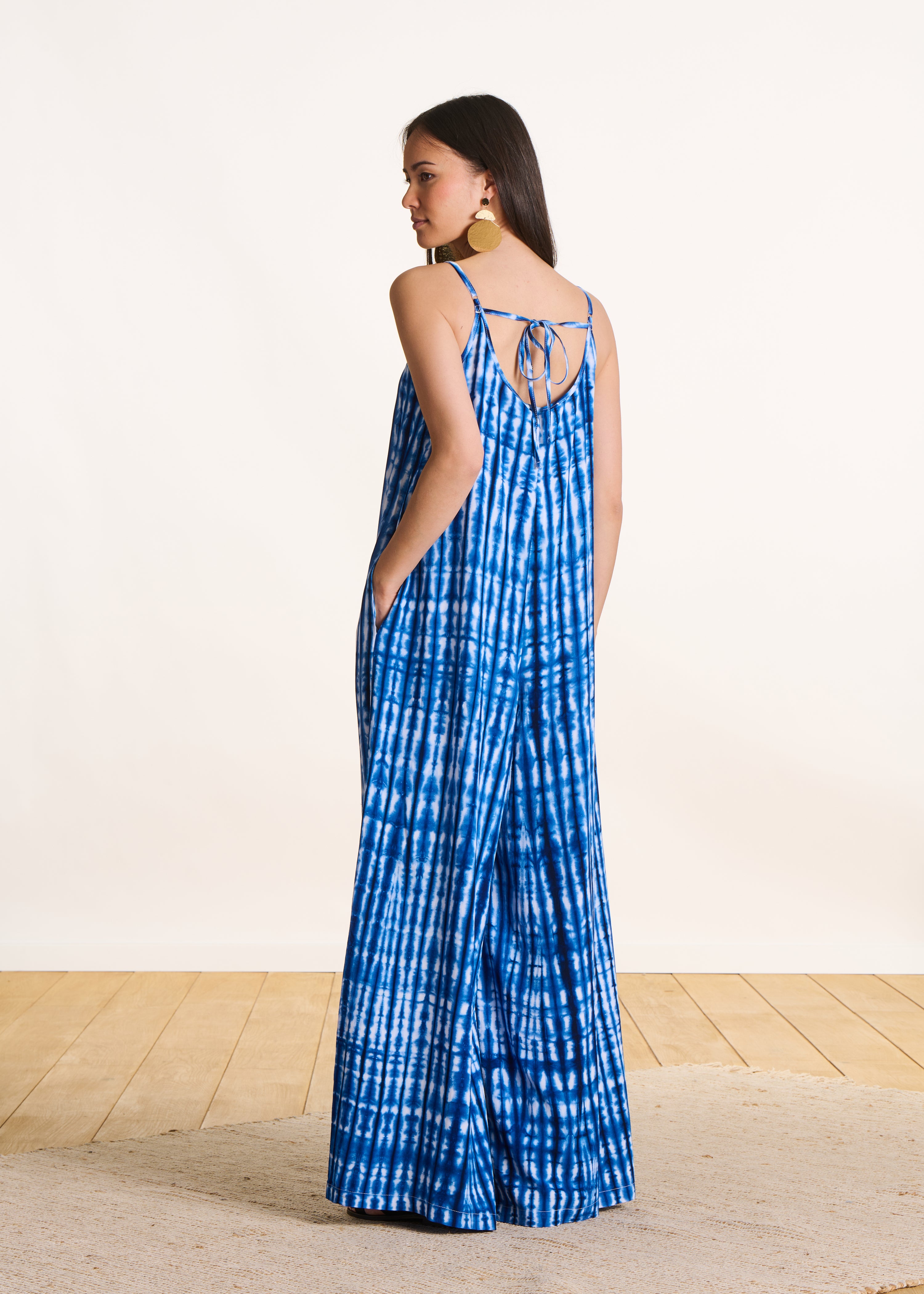 Combinaison ample à bretelles imprimé tie & dye bleu