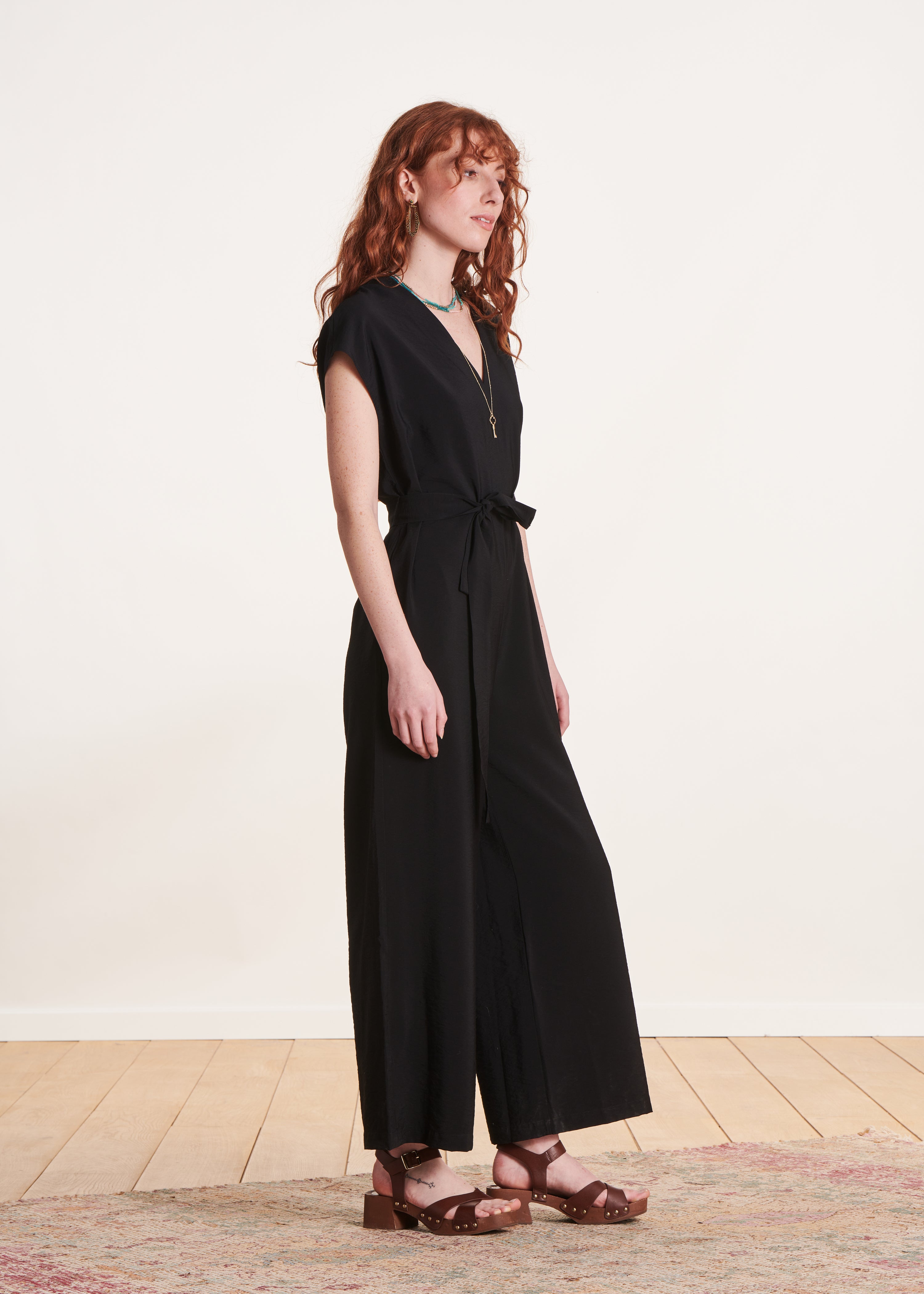 Combinaison pantalon noire unie