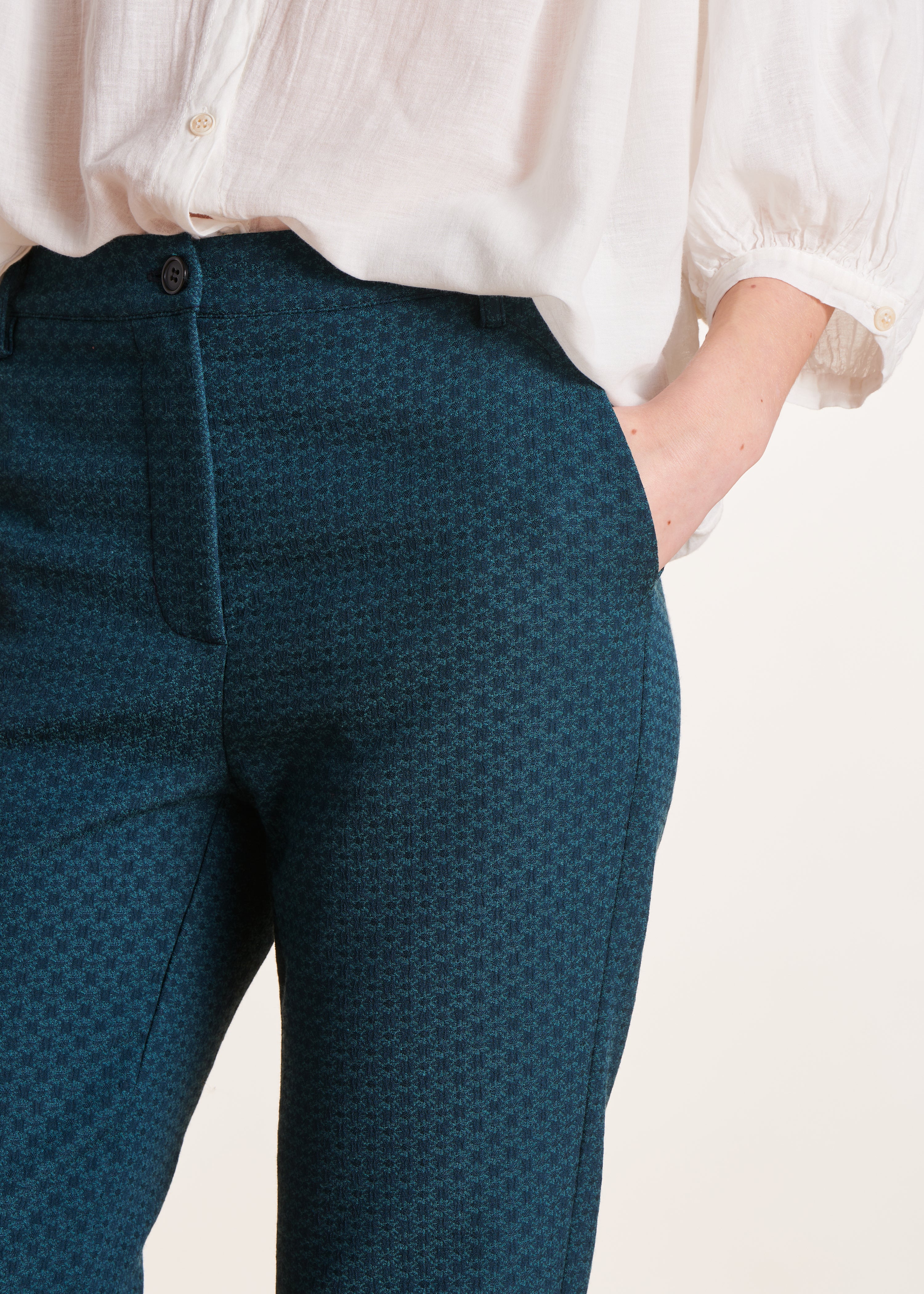 Pantalon 7/8ème en jacquard bleu pétrole