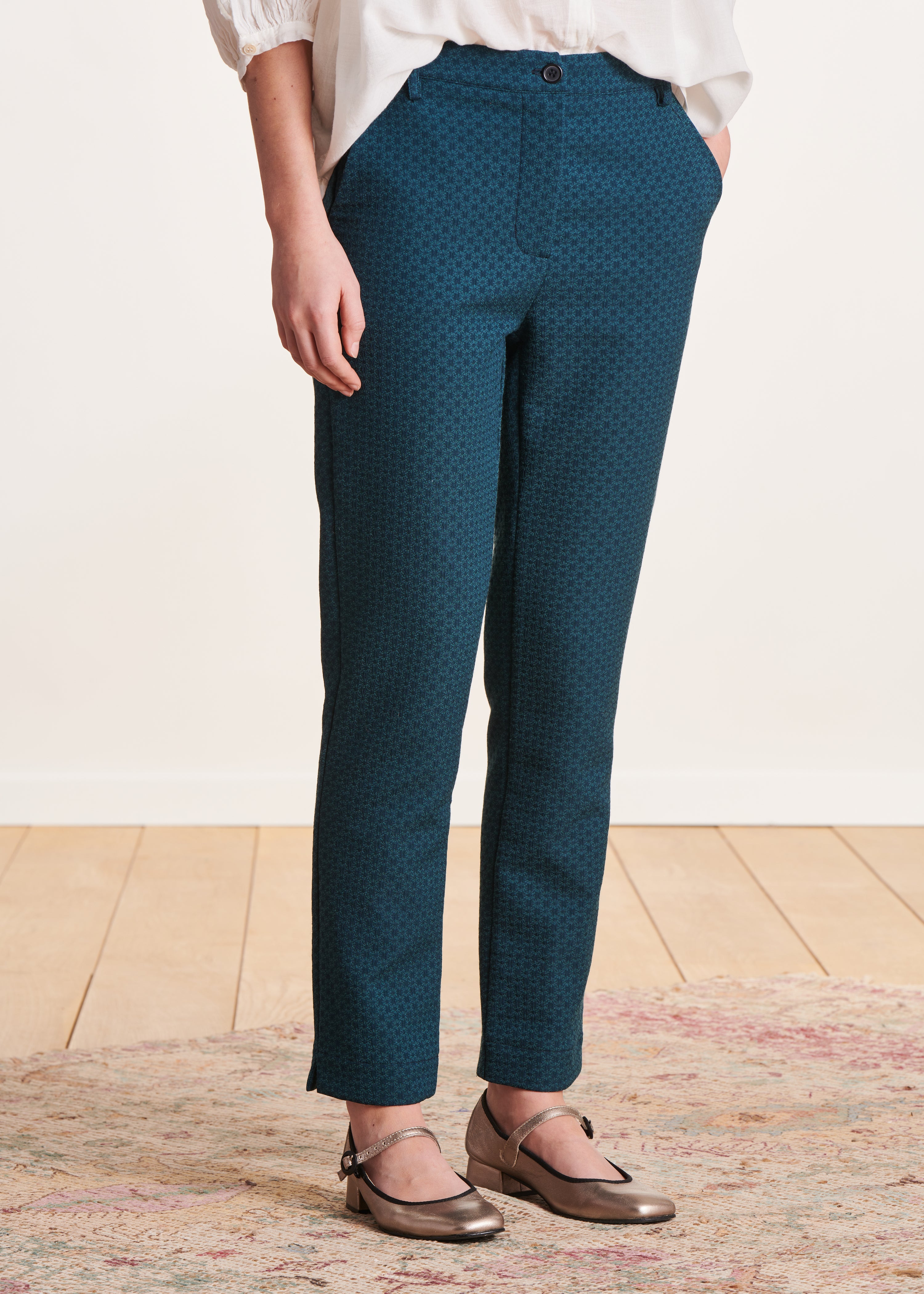 Pantalon 7/8ème en jacquard bleu pétrole