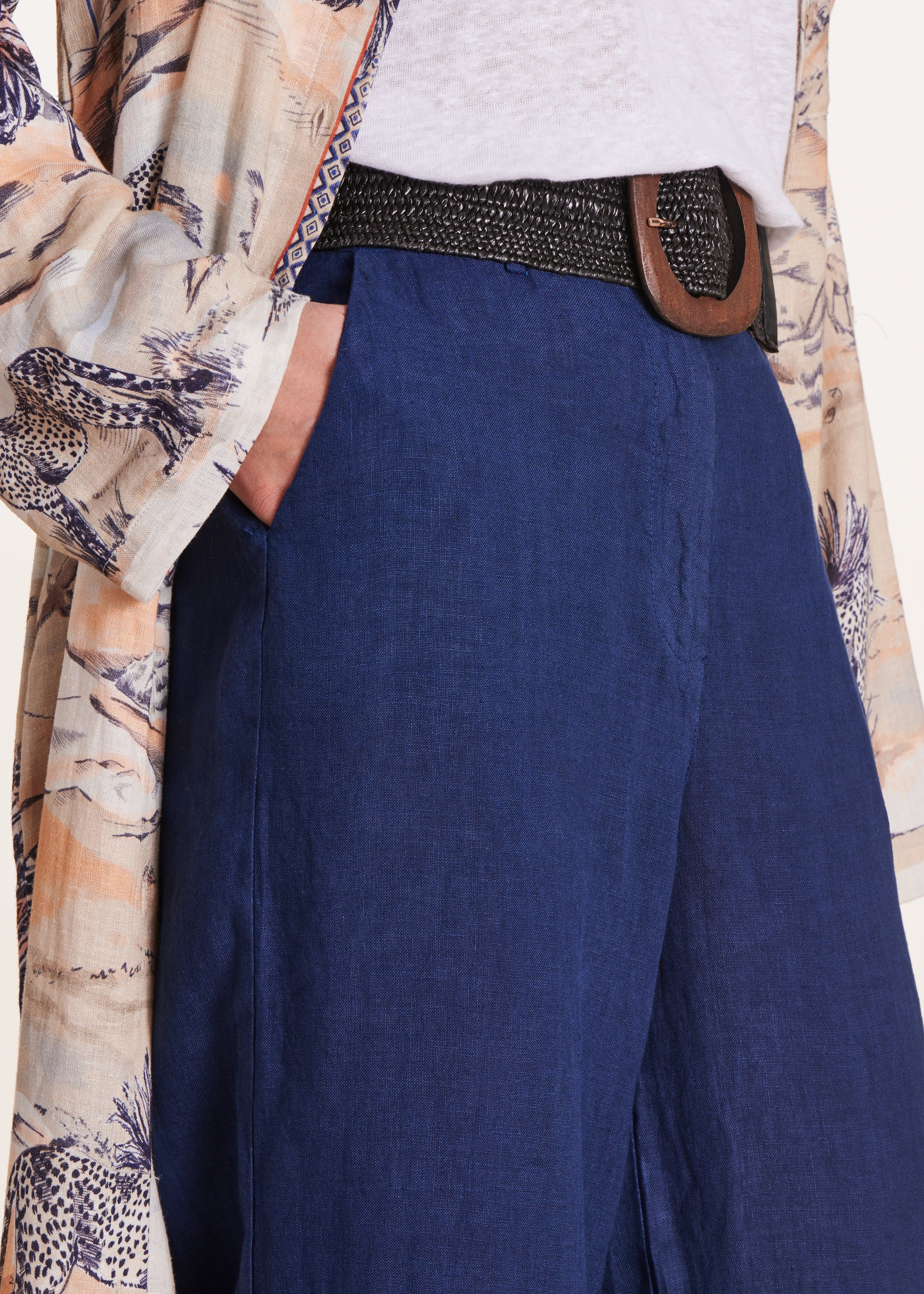 Pantalon droit et large bleu marine en lin taille haute