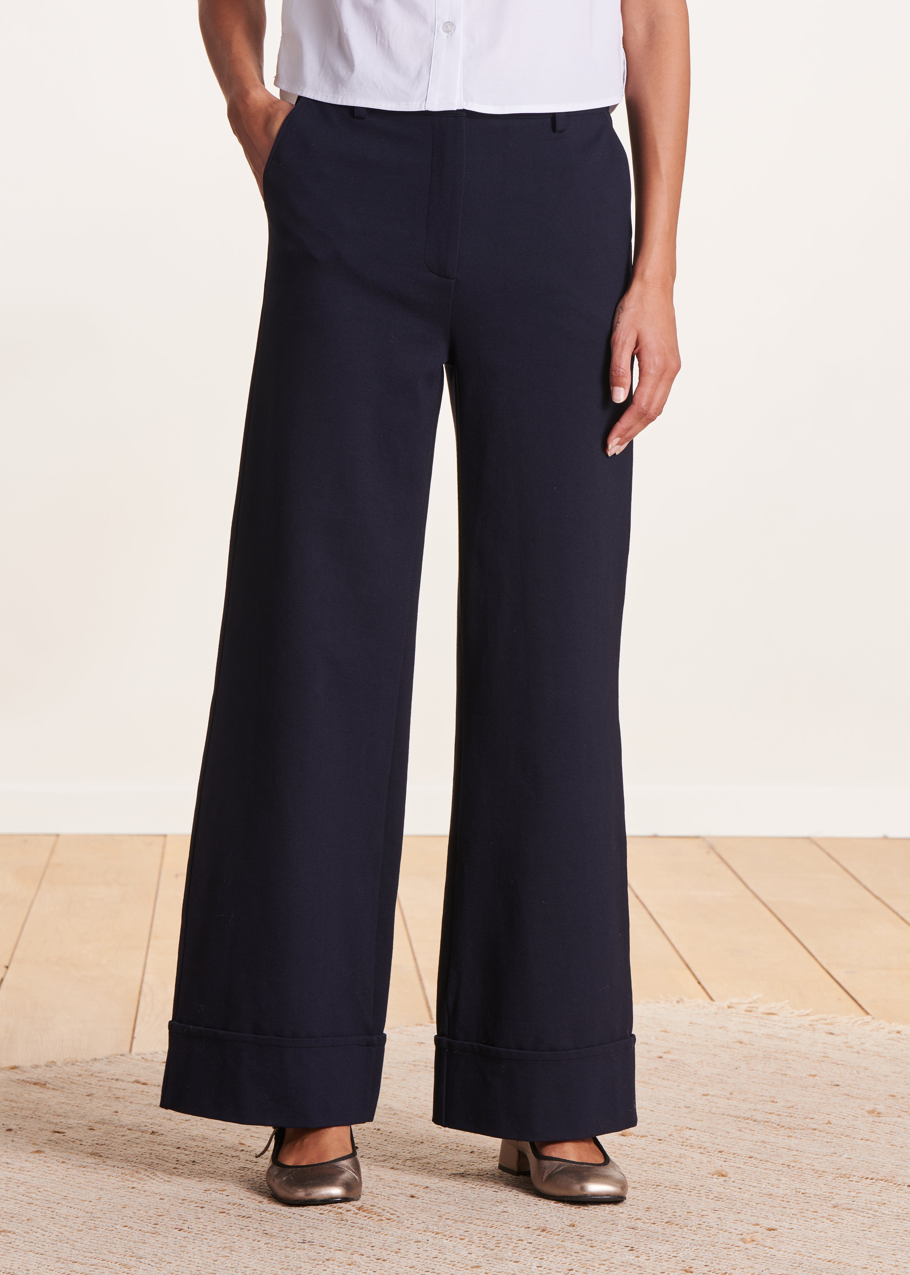 Dark blue wide-leg trousers in Milan jersey